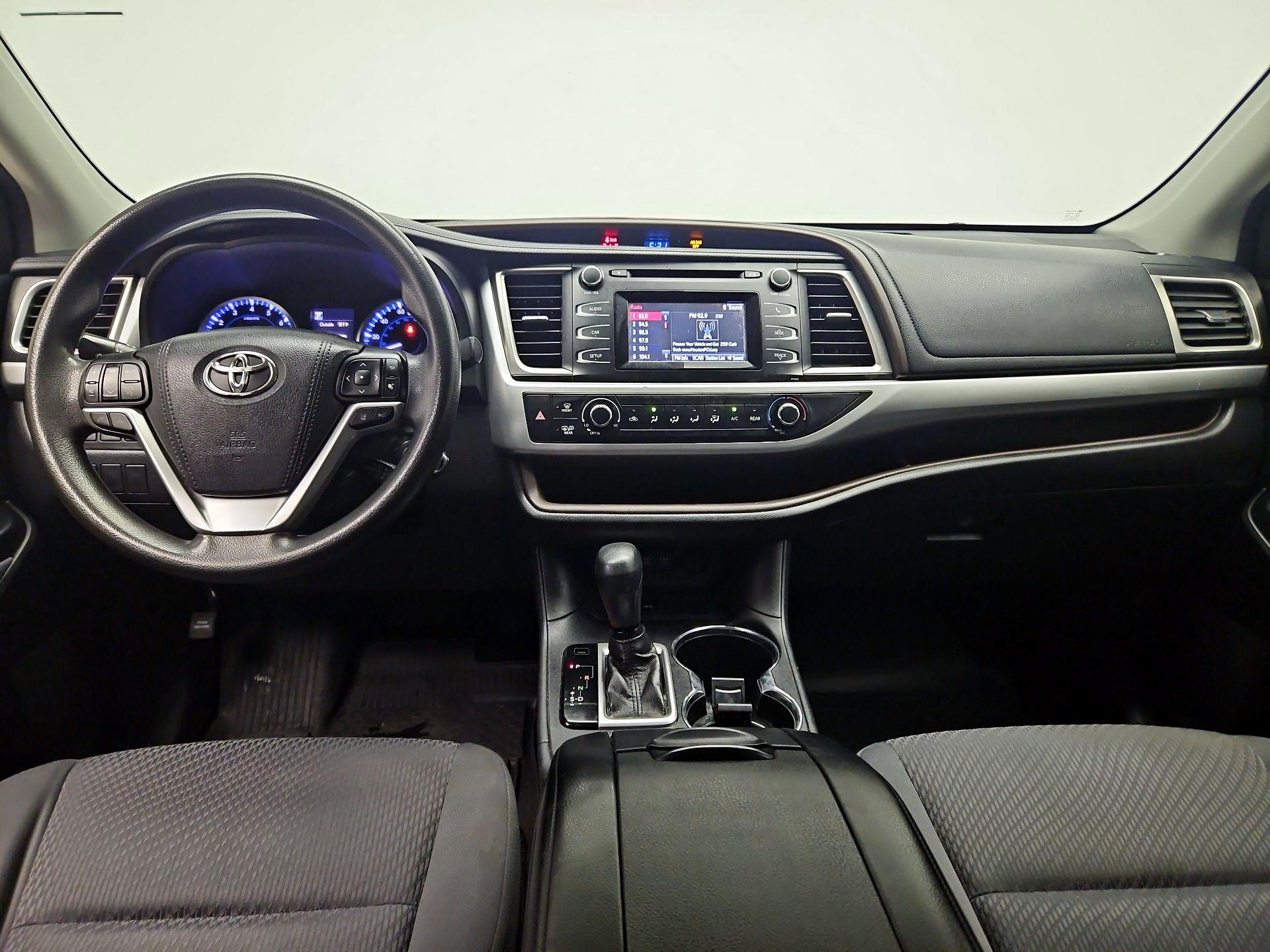 Thumbnail: 2018 Toyota Highlander - 9