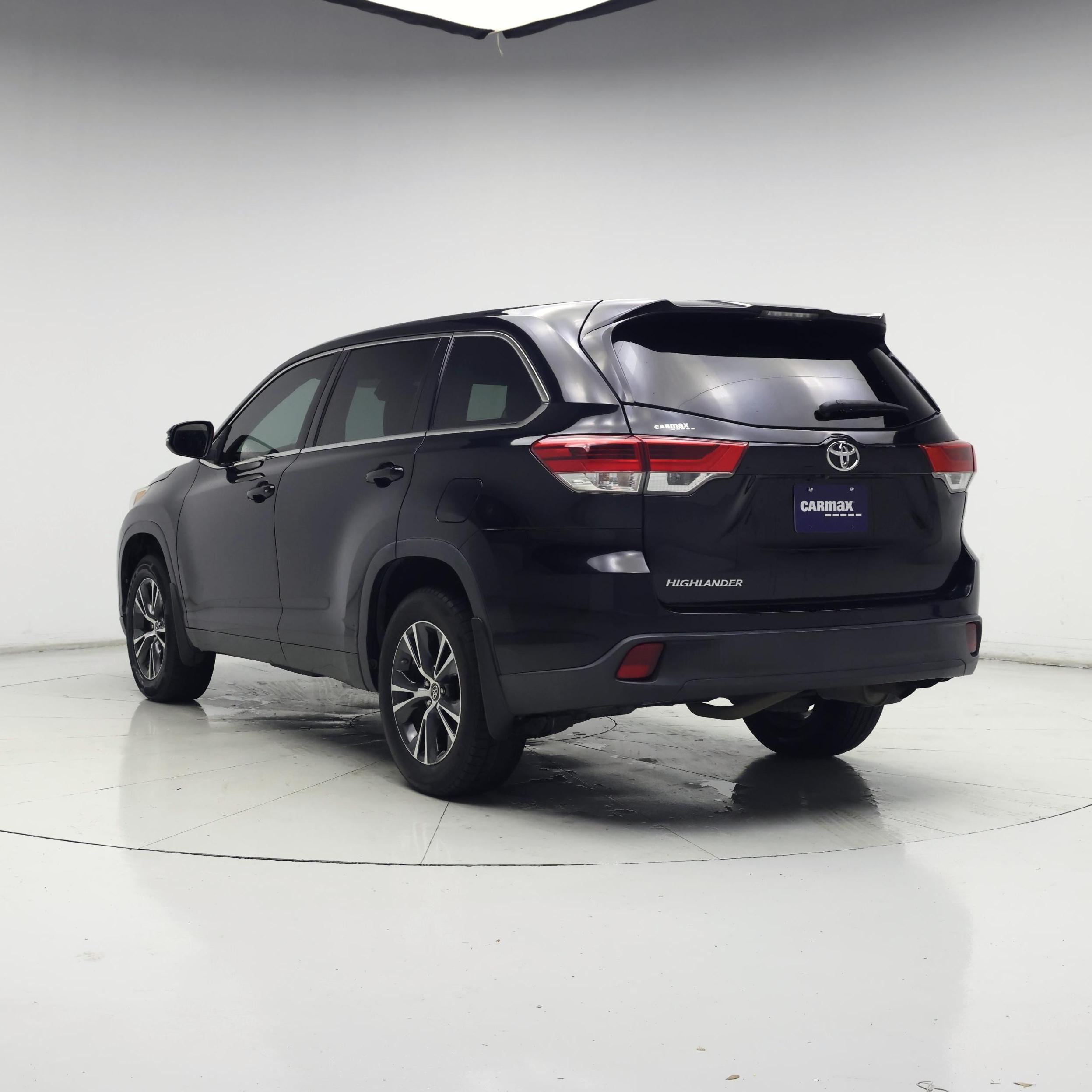 Thumbnail: 2018 Toyota Highlander - 2