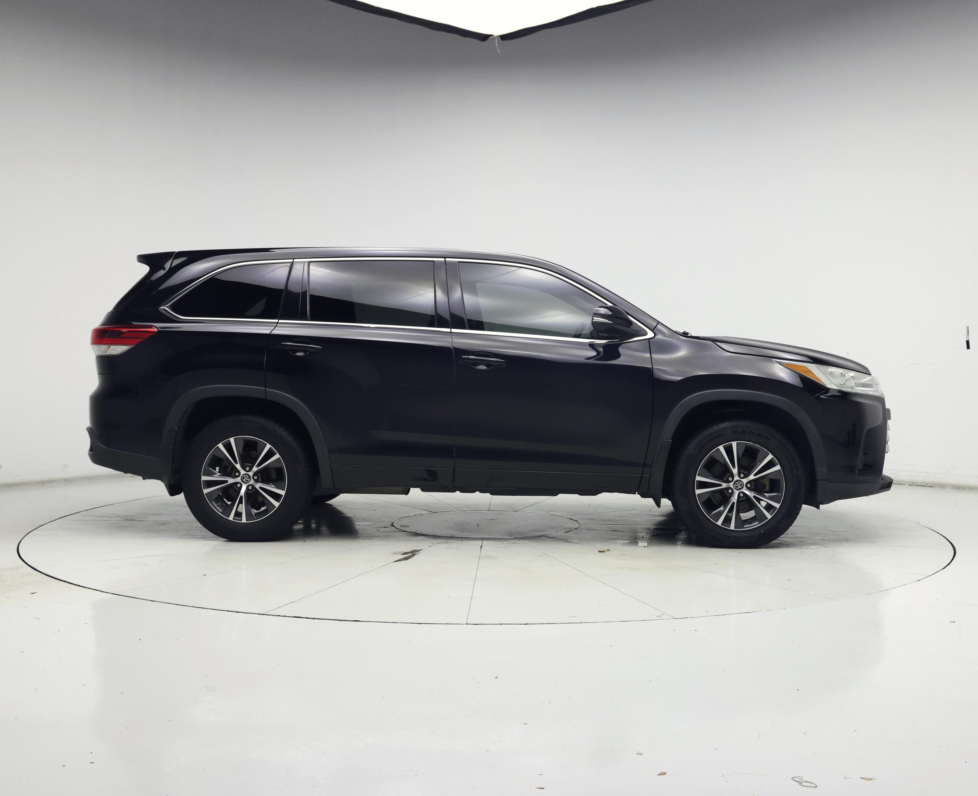 Thumbnail: 2018 Toyota Highlander - 7