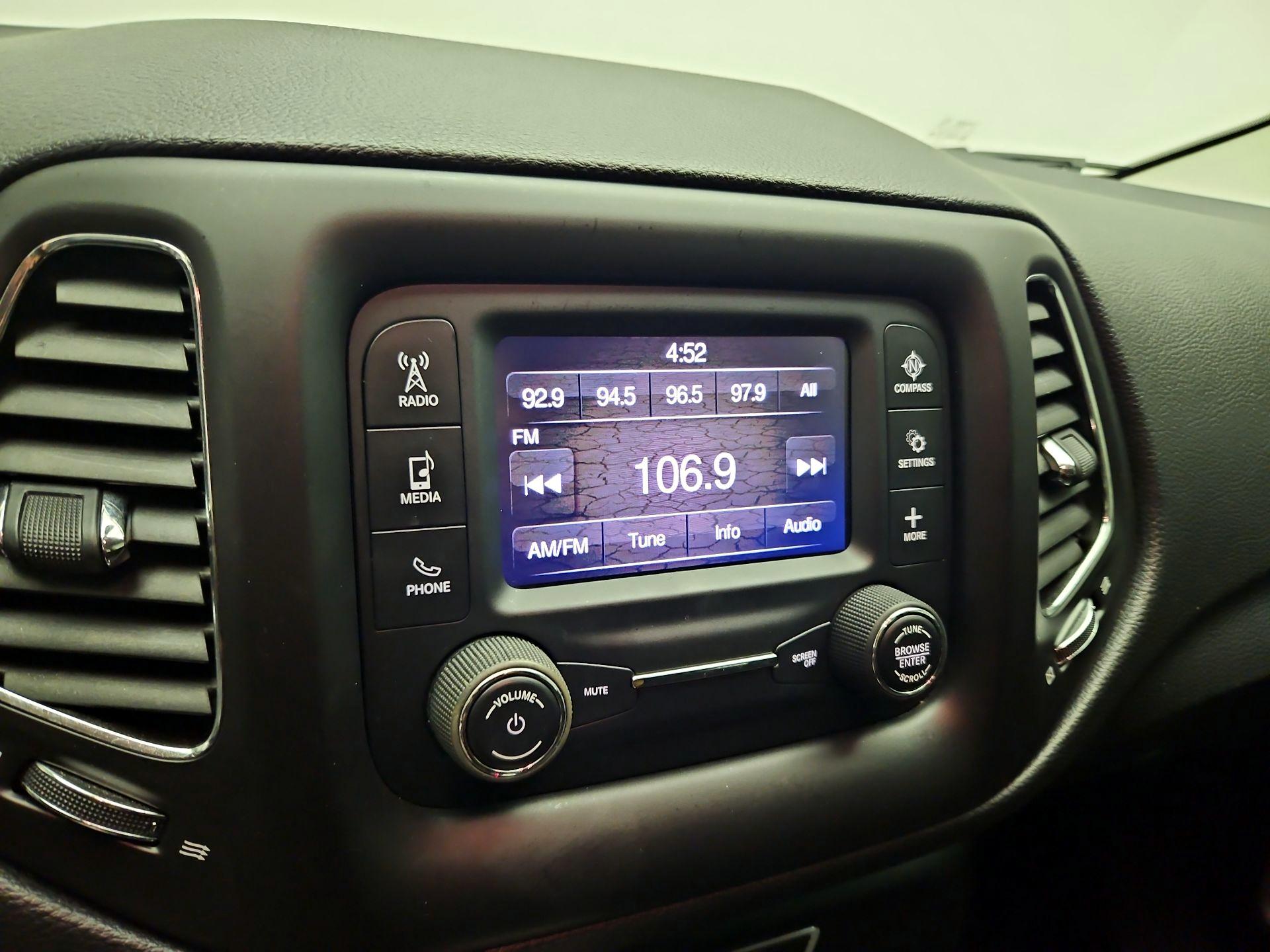 Thumbnail: 2018 Jeep Compass - 15