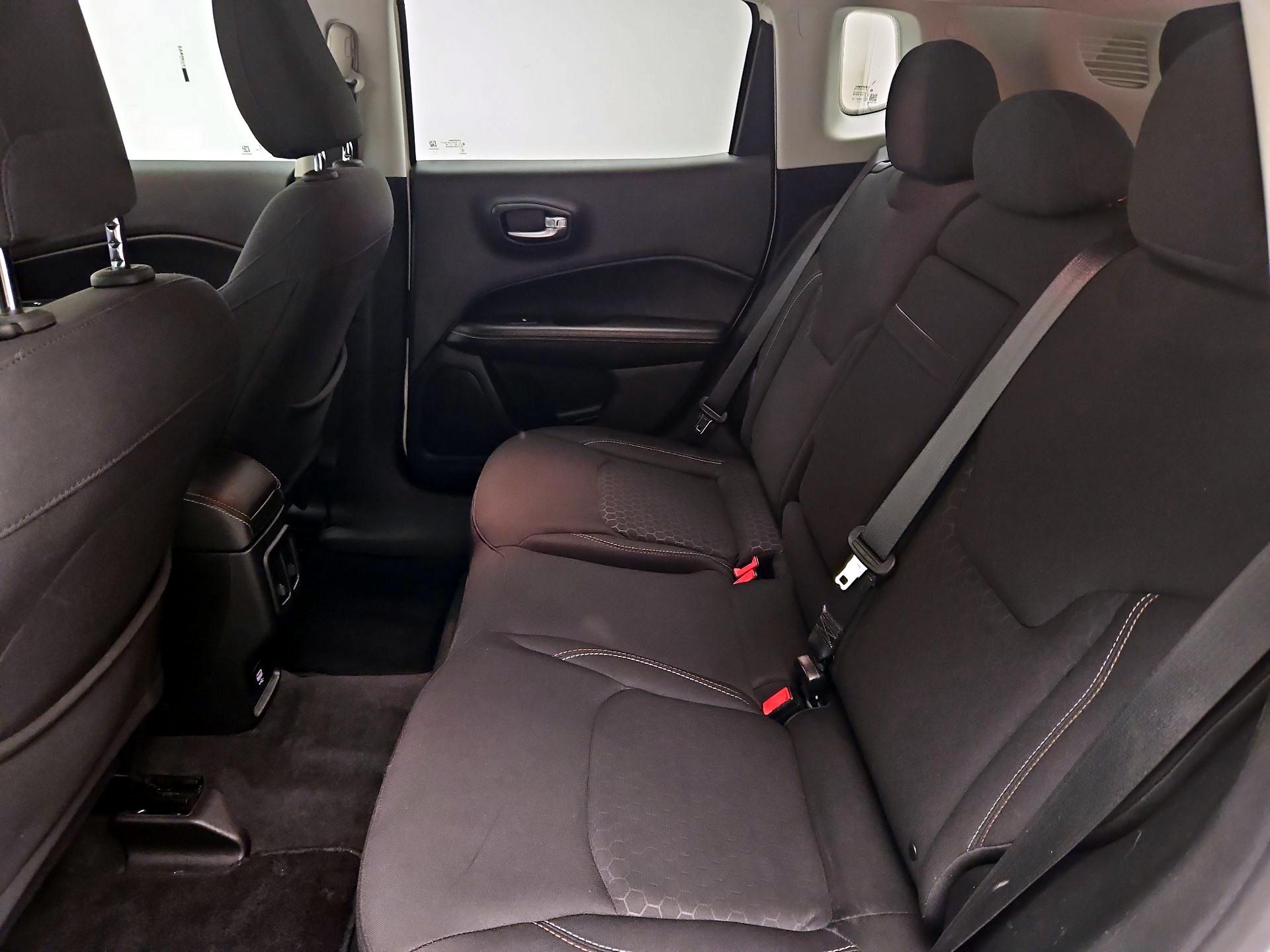 Thumbnail: 2018 Jeep Compass - 19
