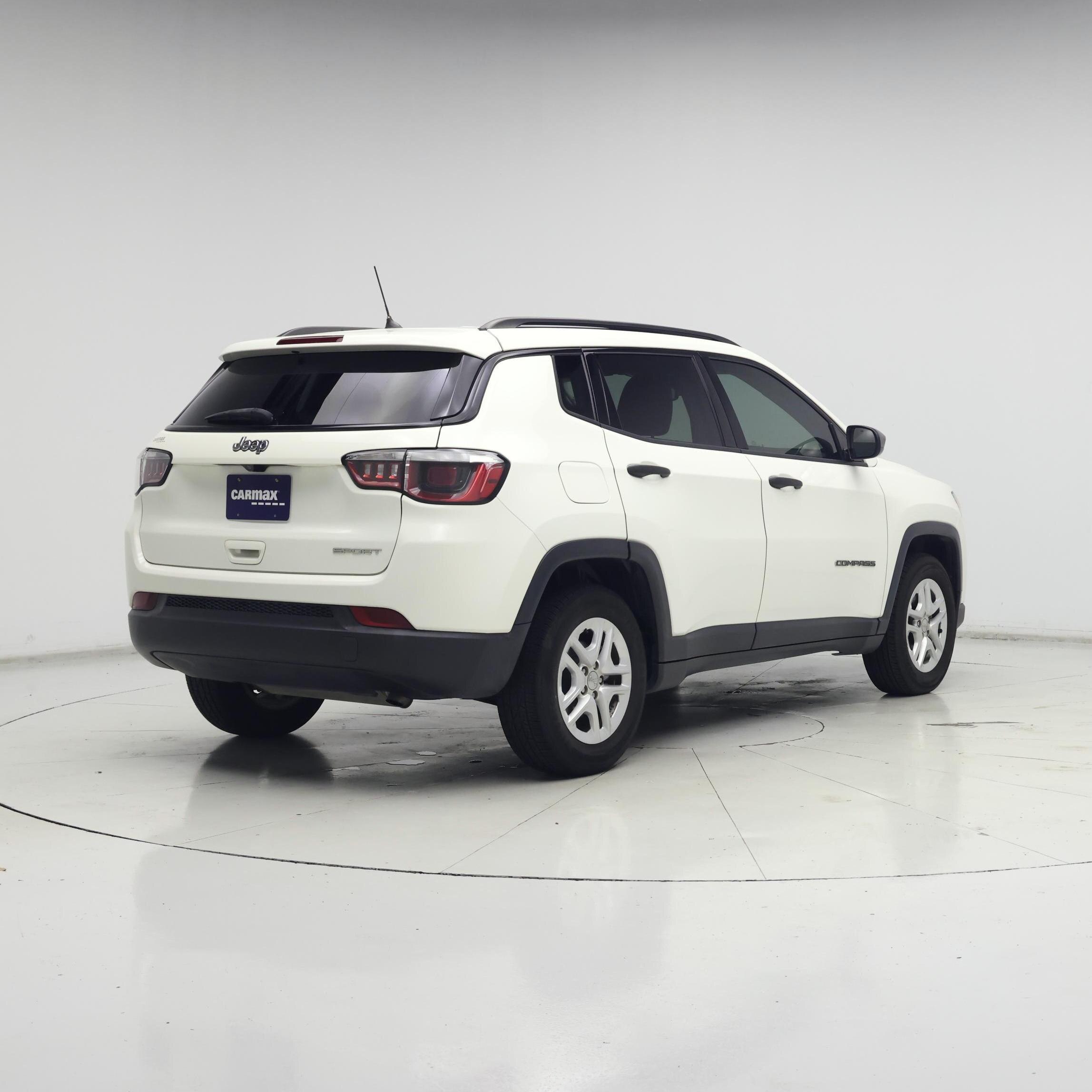 Thumbnail: 2018 Jeep Compass - 8