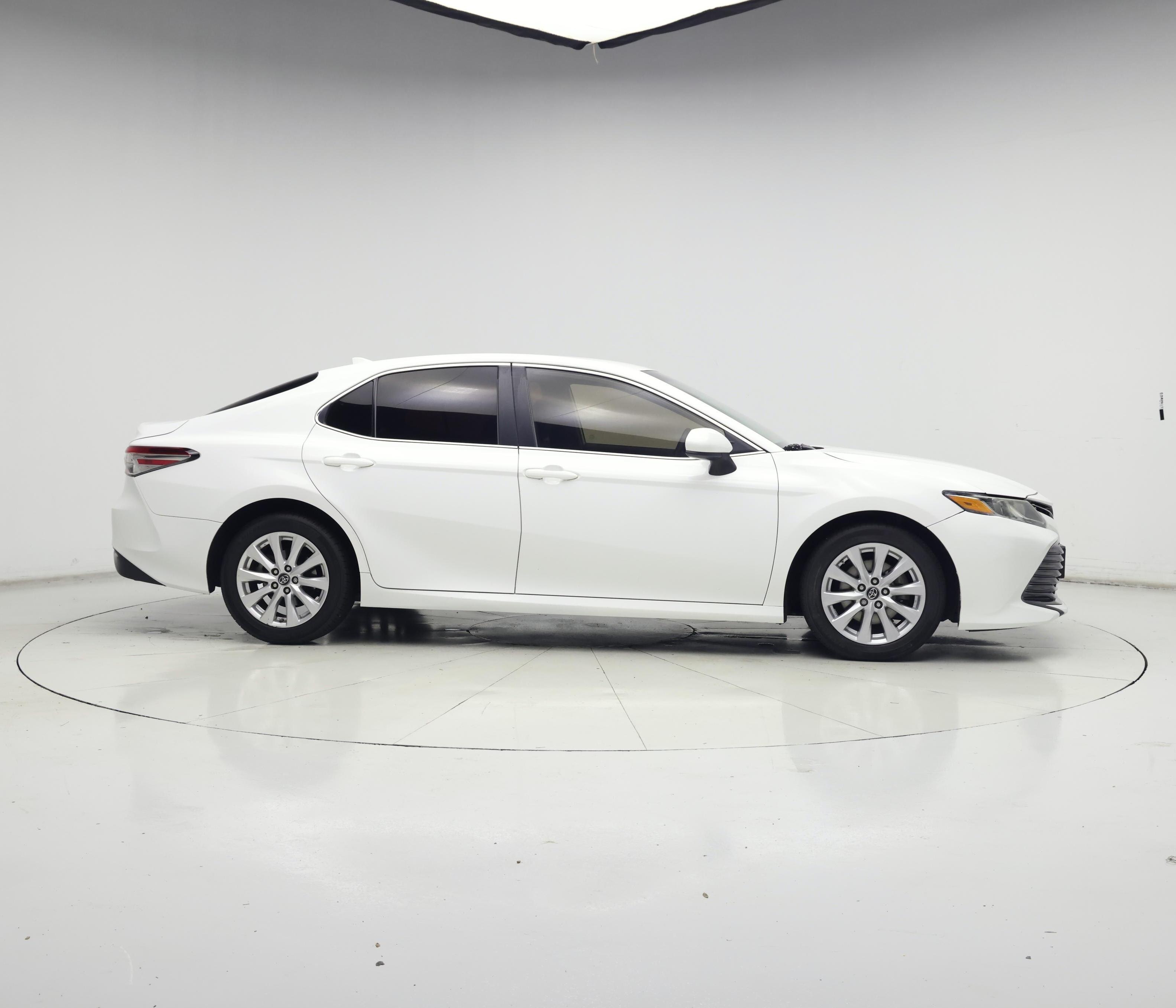 Thumbnail: 2019 Toyota Camry - 7