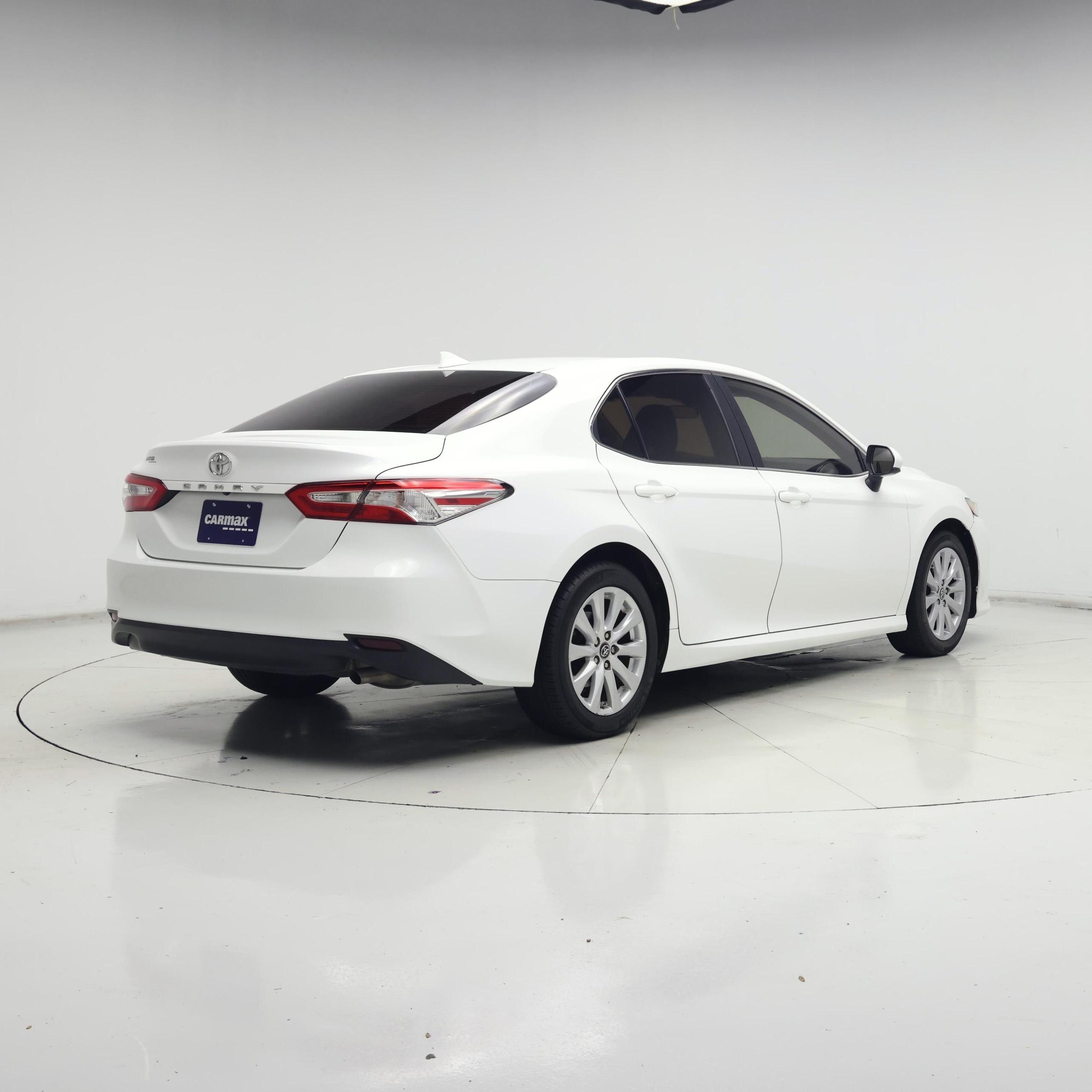 Thumbnail: 2019 Toyota Camry - 8