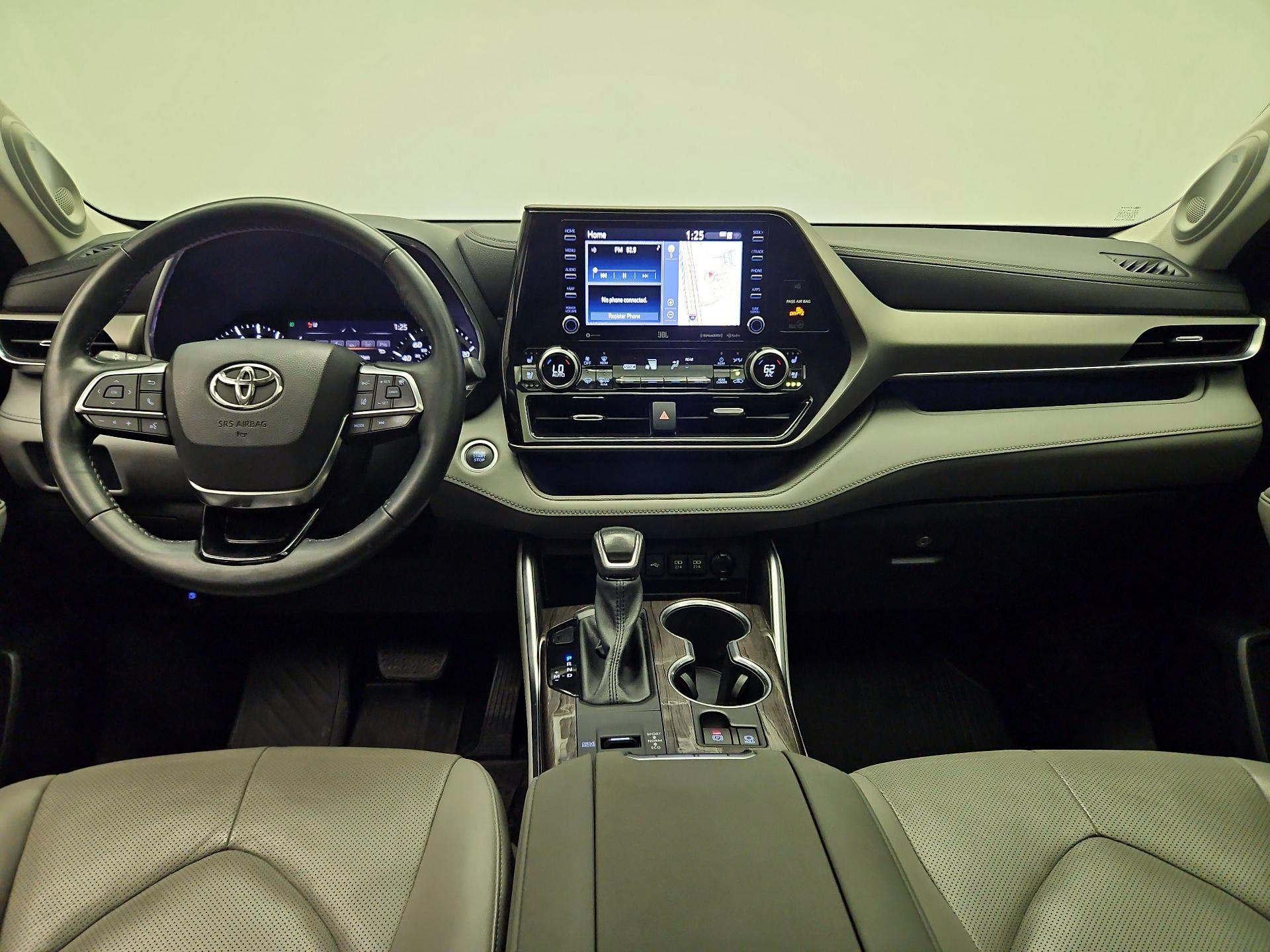 Thumbnail: 2021 Toyota Highlander - 9