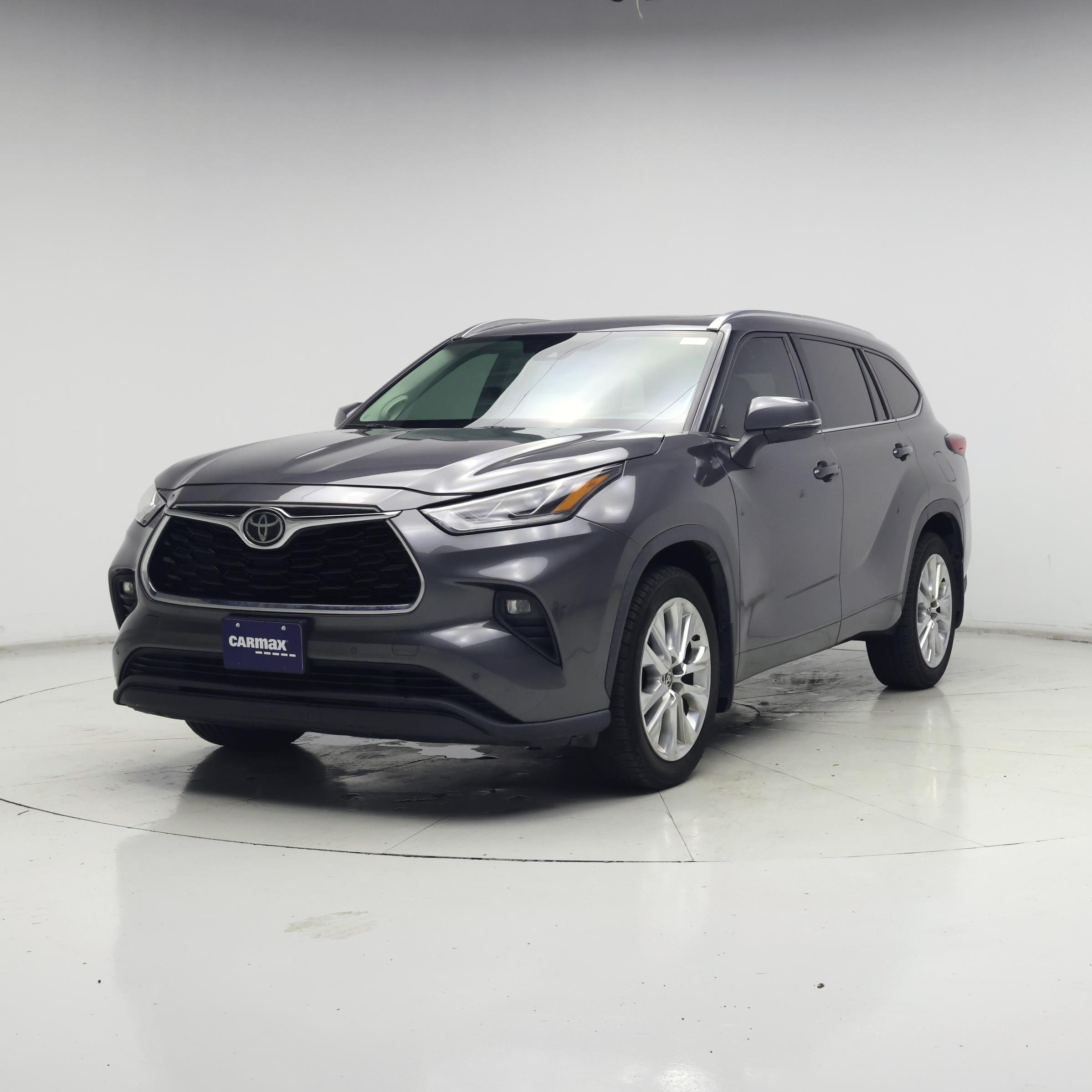 Thumbnail: 2021 Toyota Highlander - 4
