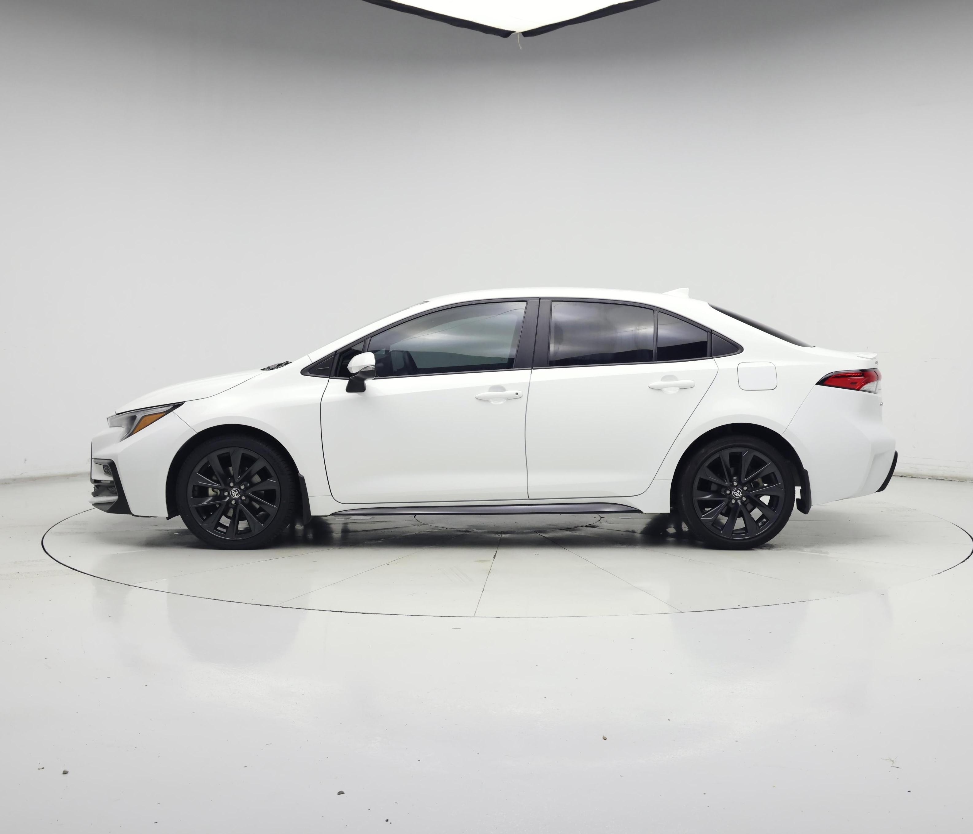 Thumbnail: 2024 Toyota Corolla - 3