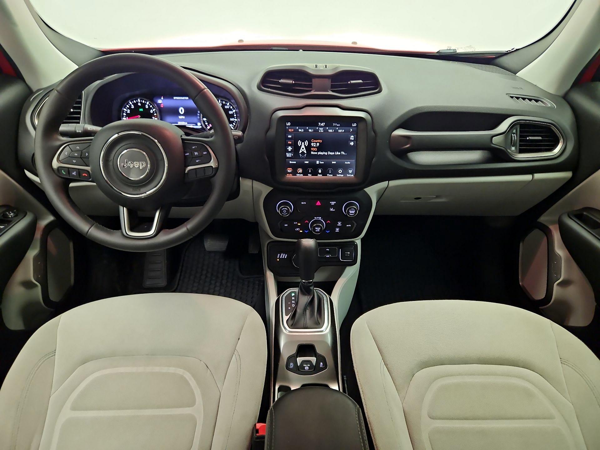 Thumbnail: 2022 Jeep Renegade - 9