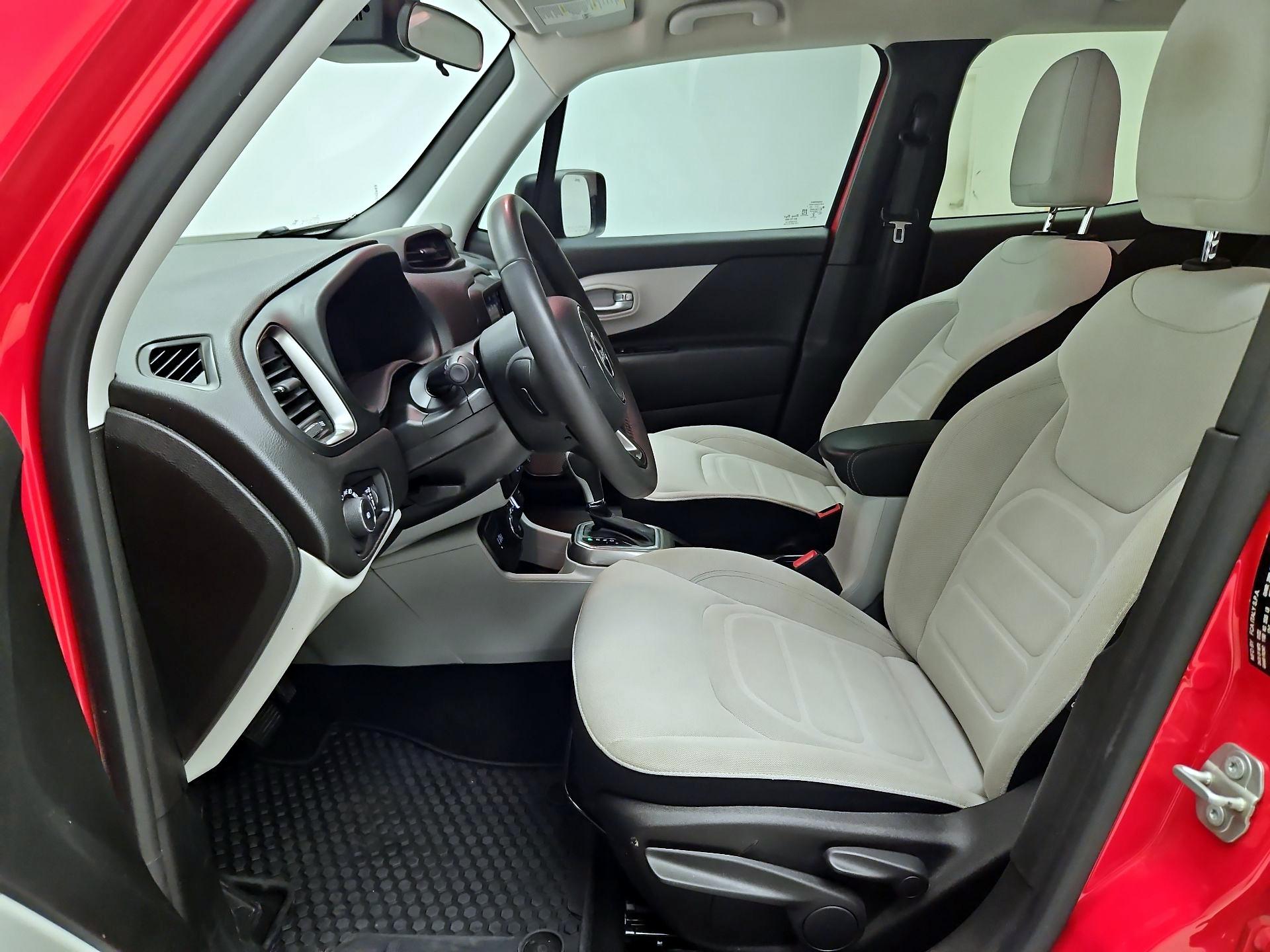 Thumbnail: 2022 Jeep Renegade - 11