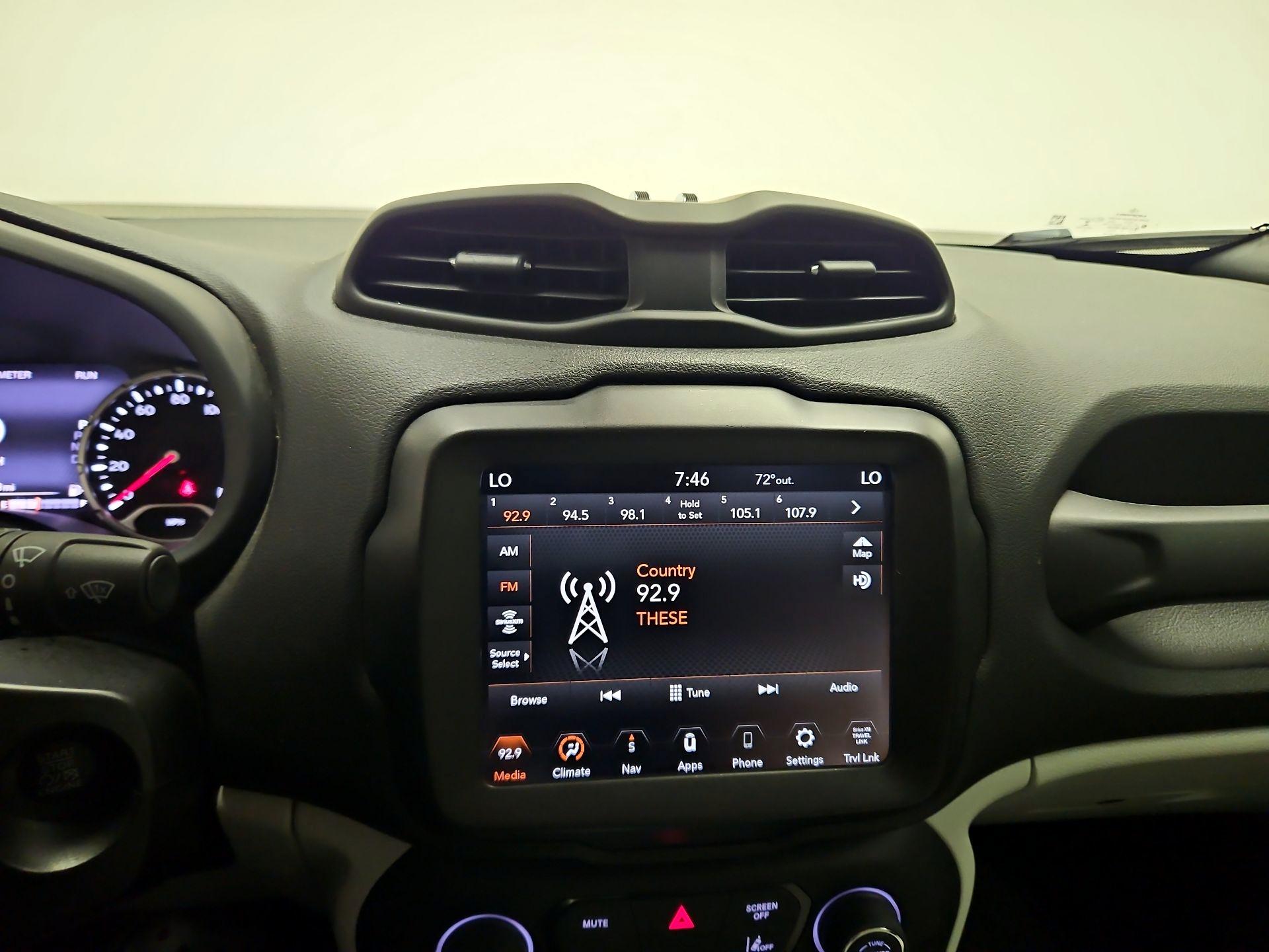 Thumbnail: 2022 Jeep Renegade - 14