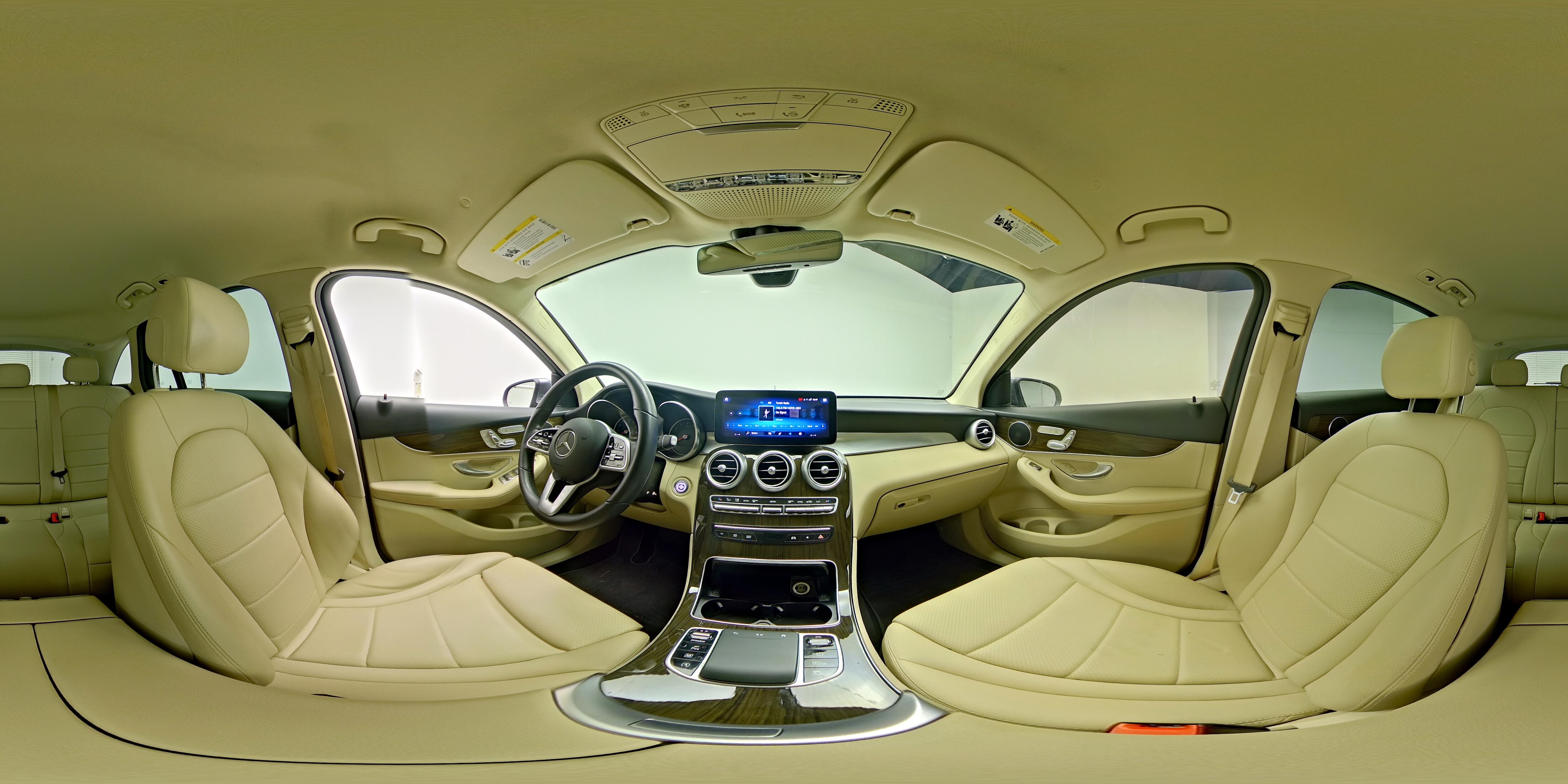 2021 Mercedes-Benz GLC GLC300 - Photo 24