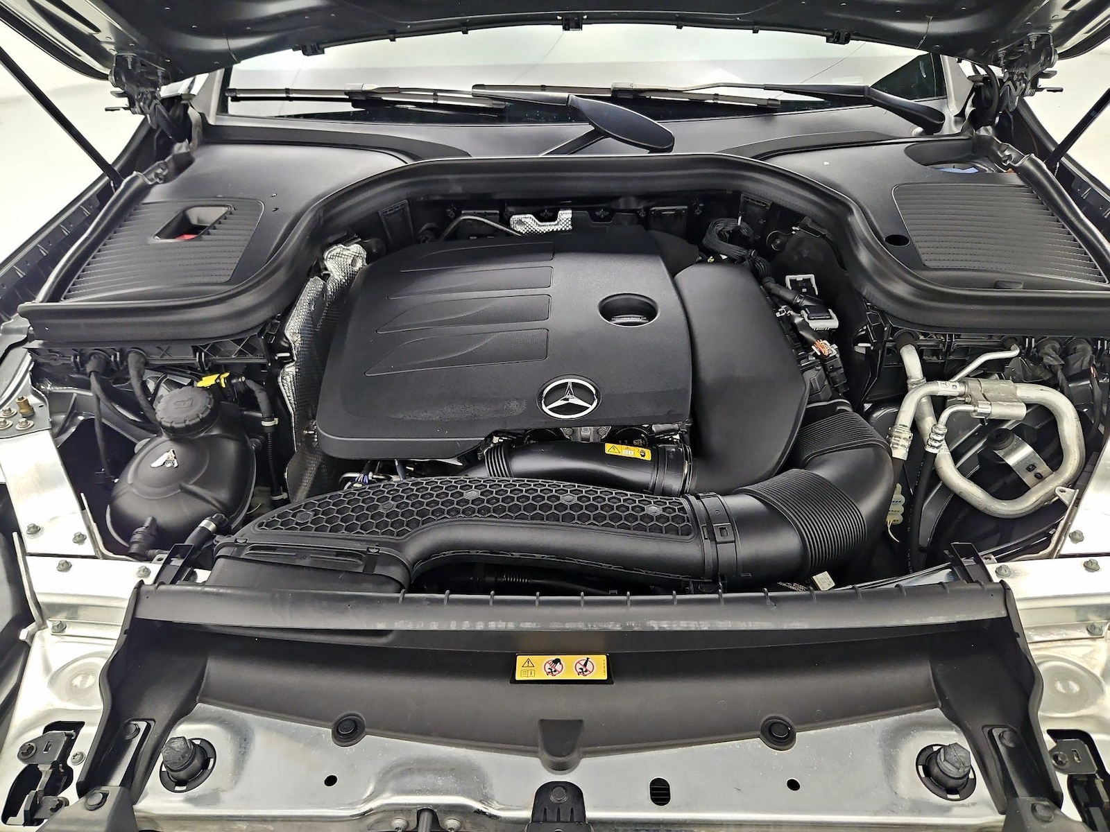 2021 Mercedes-Benz GLC GLC300 - Photo 22