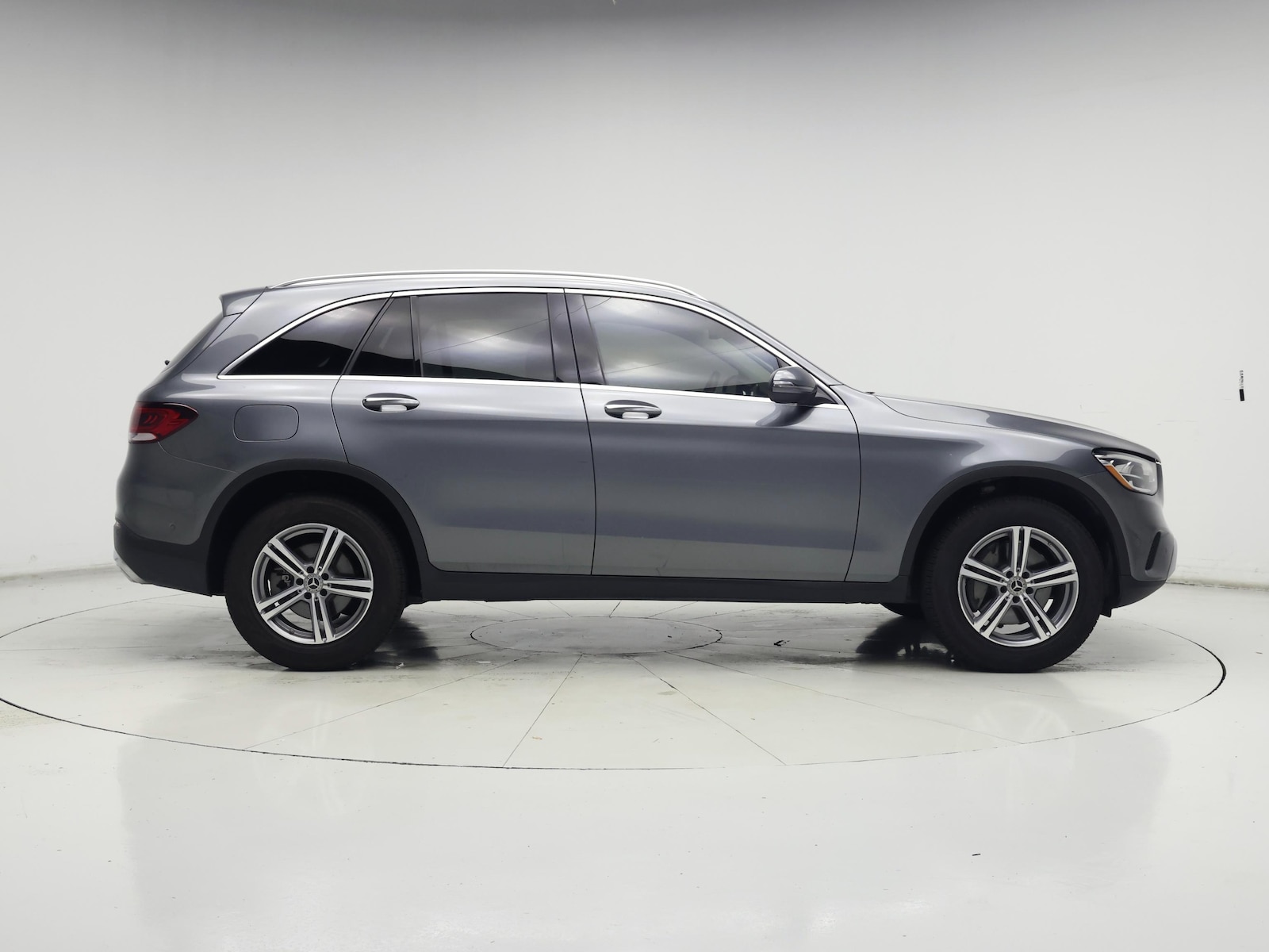 2021 Mercedes-Benz GLC GLC300 - Photo 8