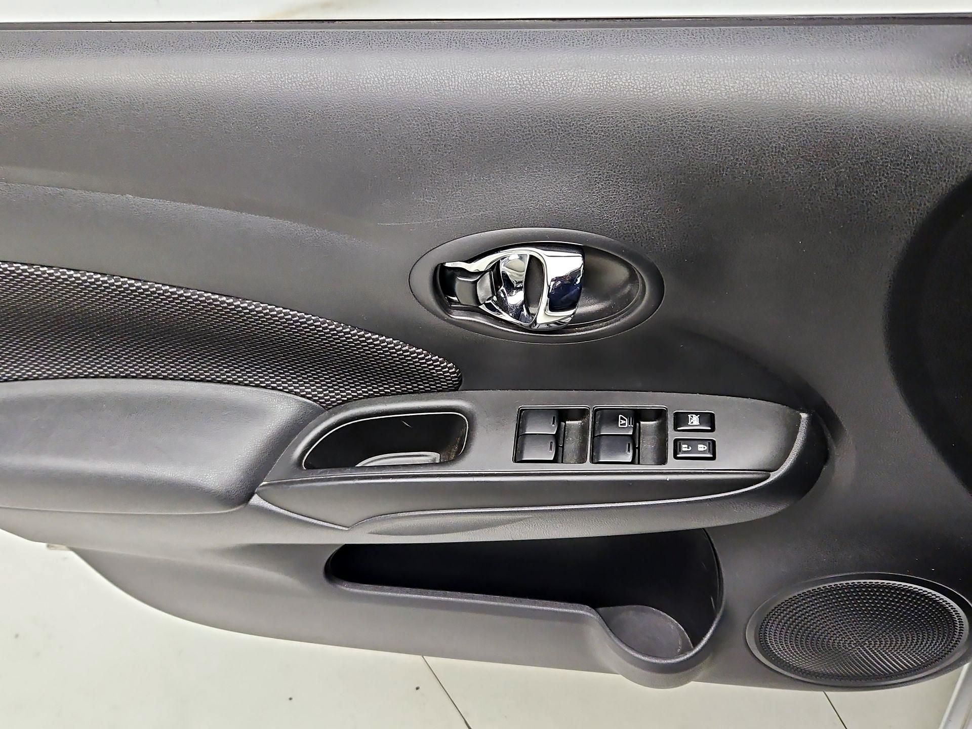Thumbnail: 2019 Nissan Versa - 12