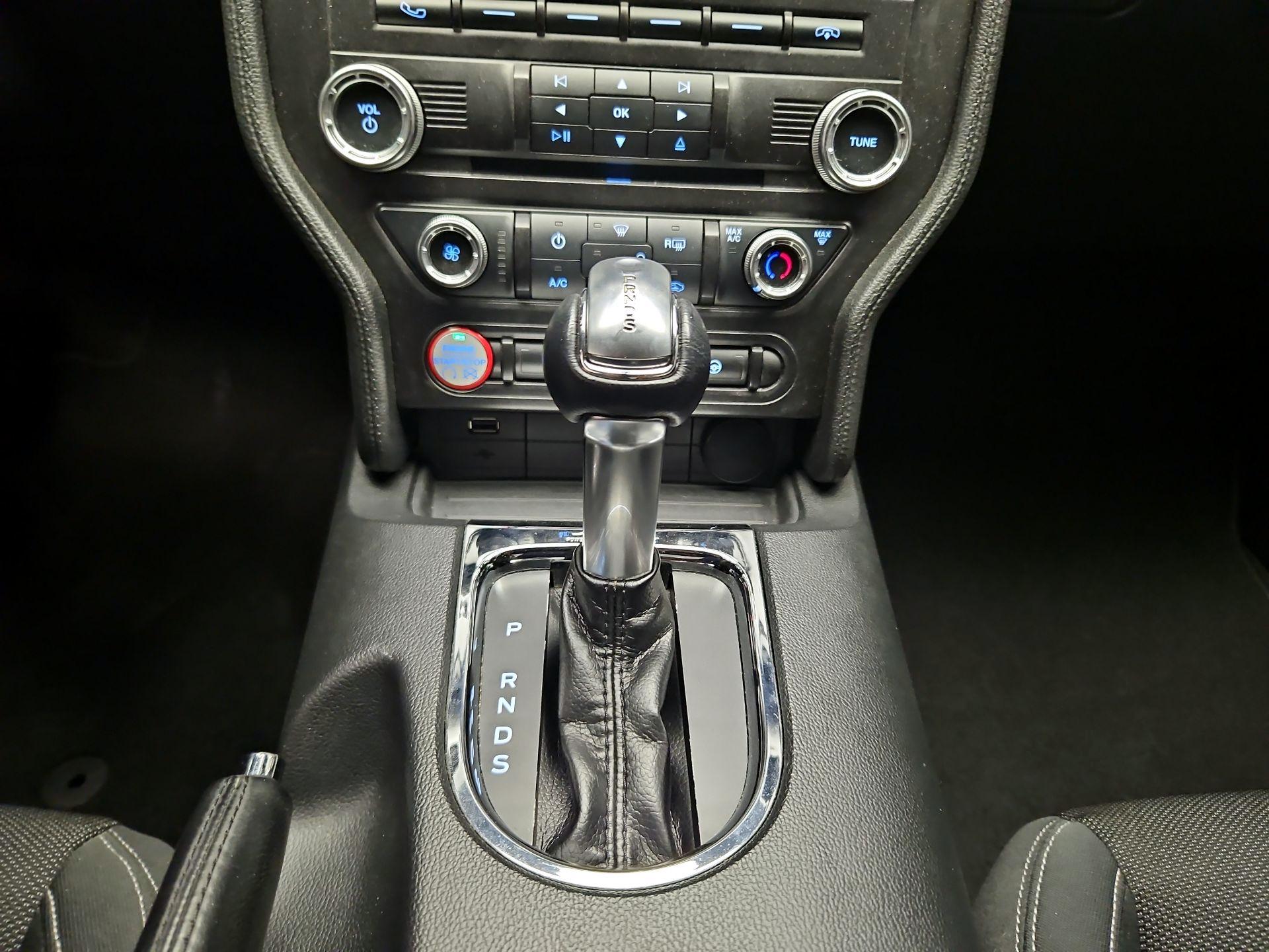 Thumbnail: 2015 Ford Mustang - 16