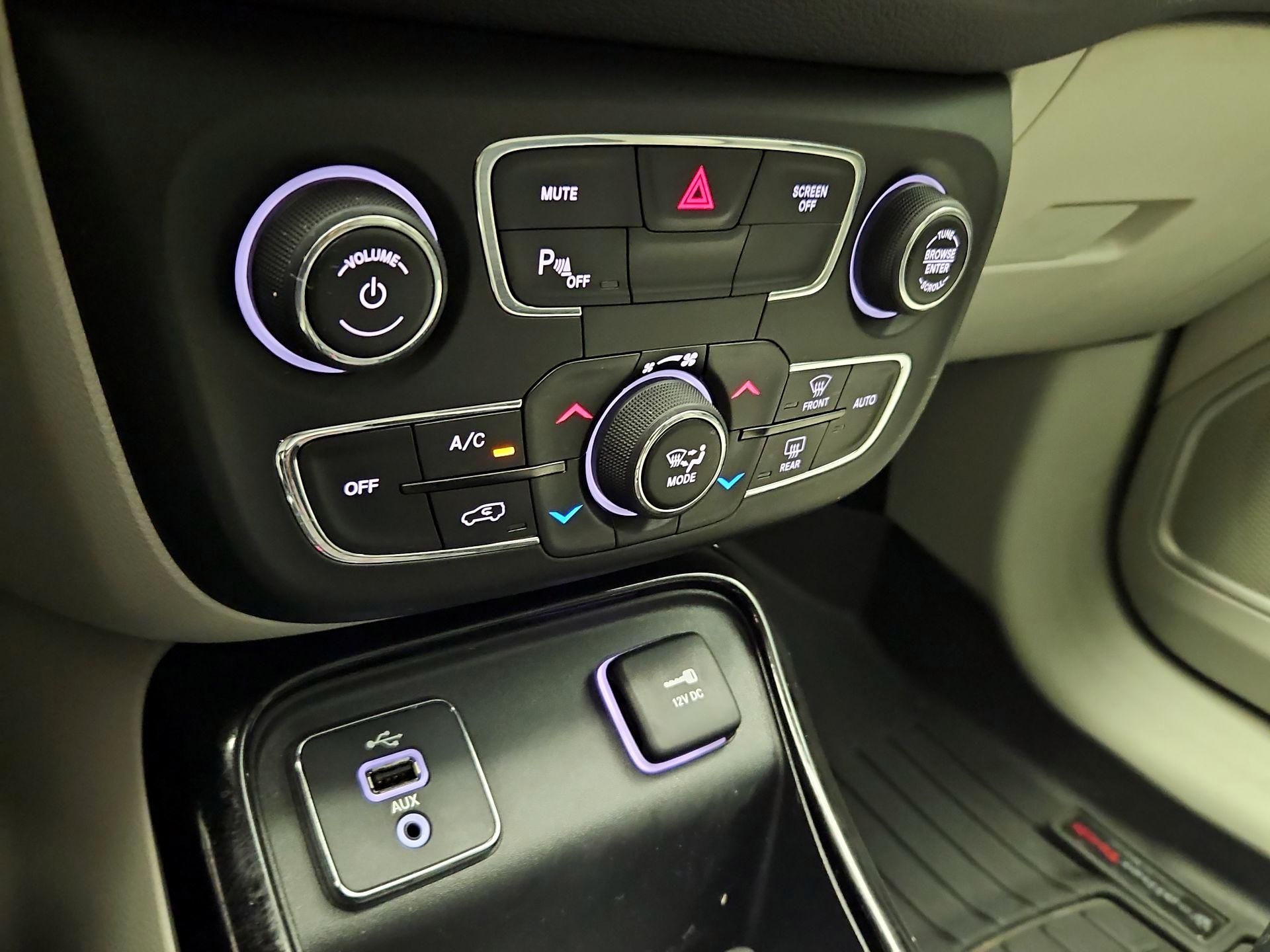 Thumbnail: 2018 Jeep Compass - 17