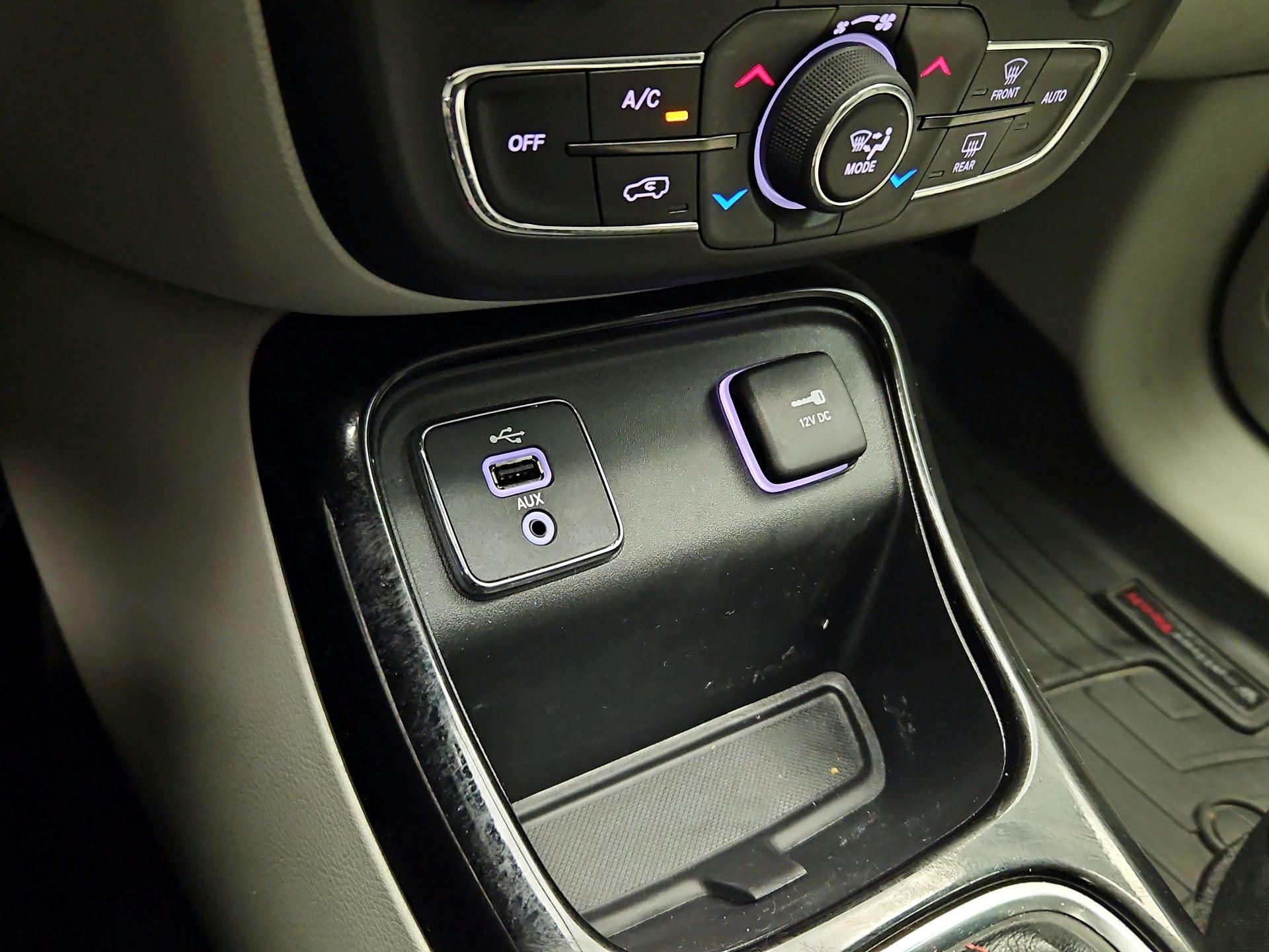 Thumbnail: 2018 Jeep Compass - 19