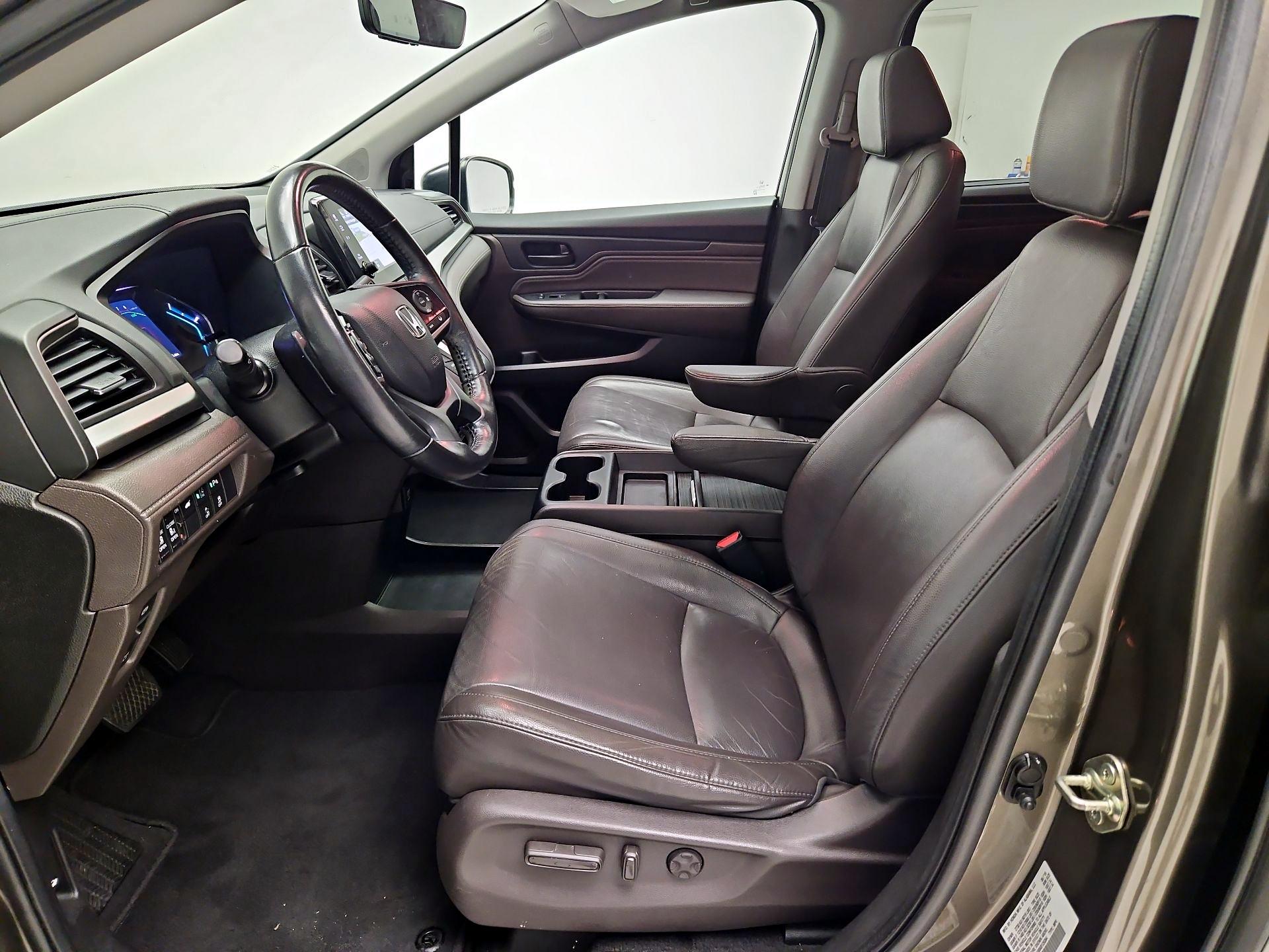 Thumbnail: 2019 Honda Odyssey - 11