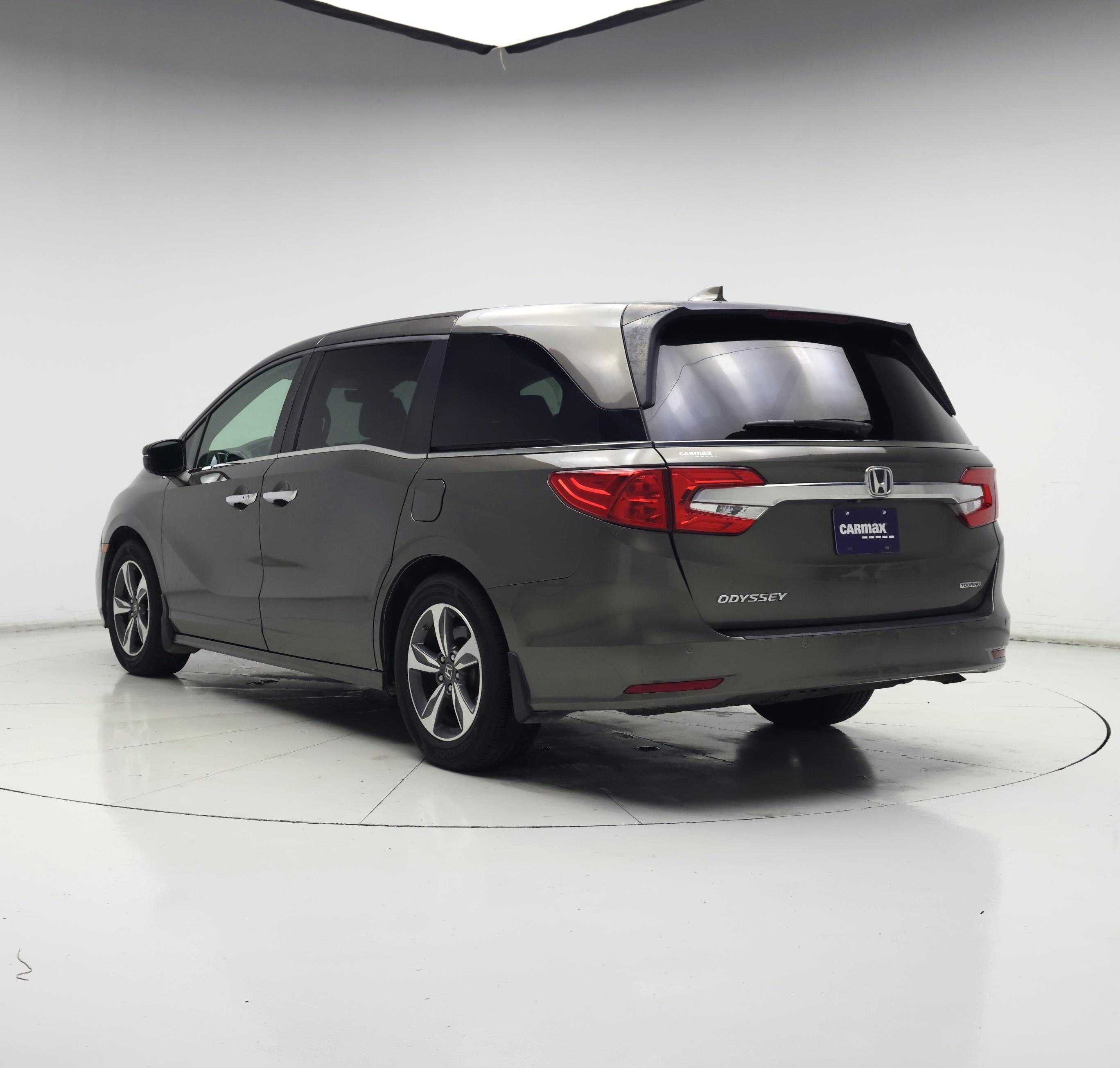 Thumbnail: 2019 Honda Odyssey - 2