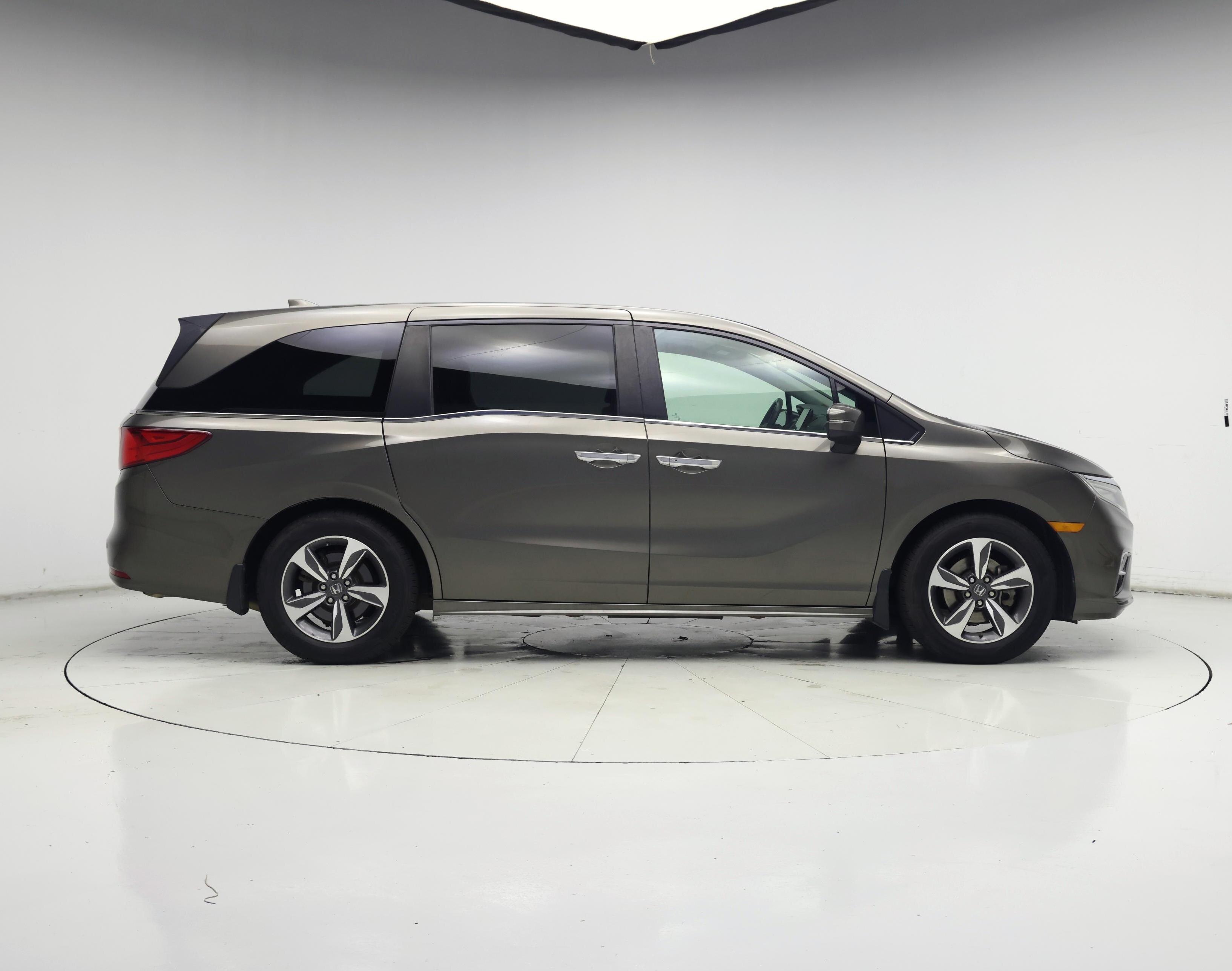Thumbnail: 2019 Honda Odyssey - 7