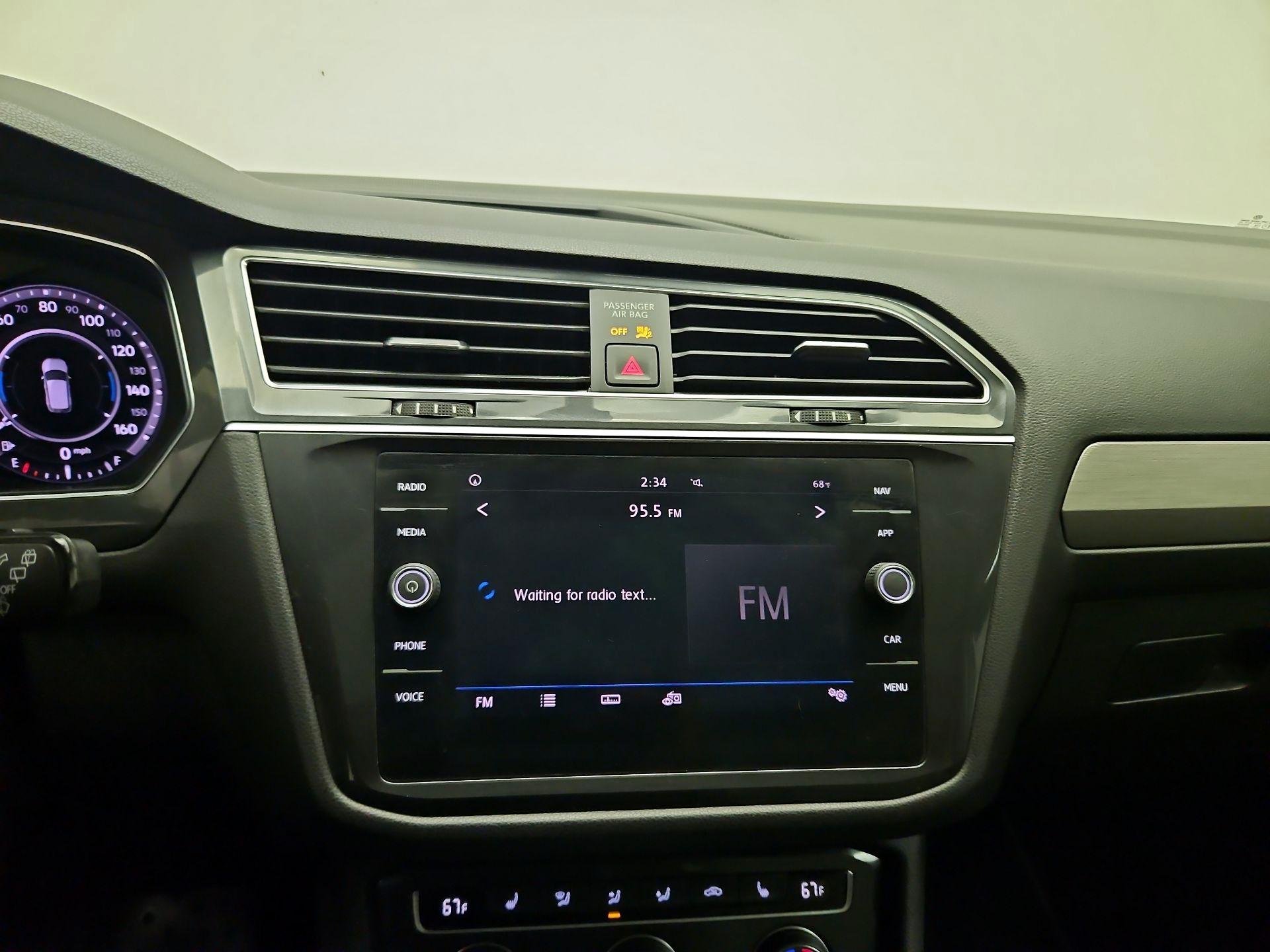 Thumbnail: 2019 Volkswagen Tiguan - 14