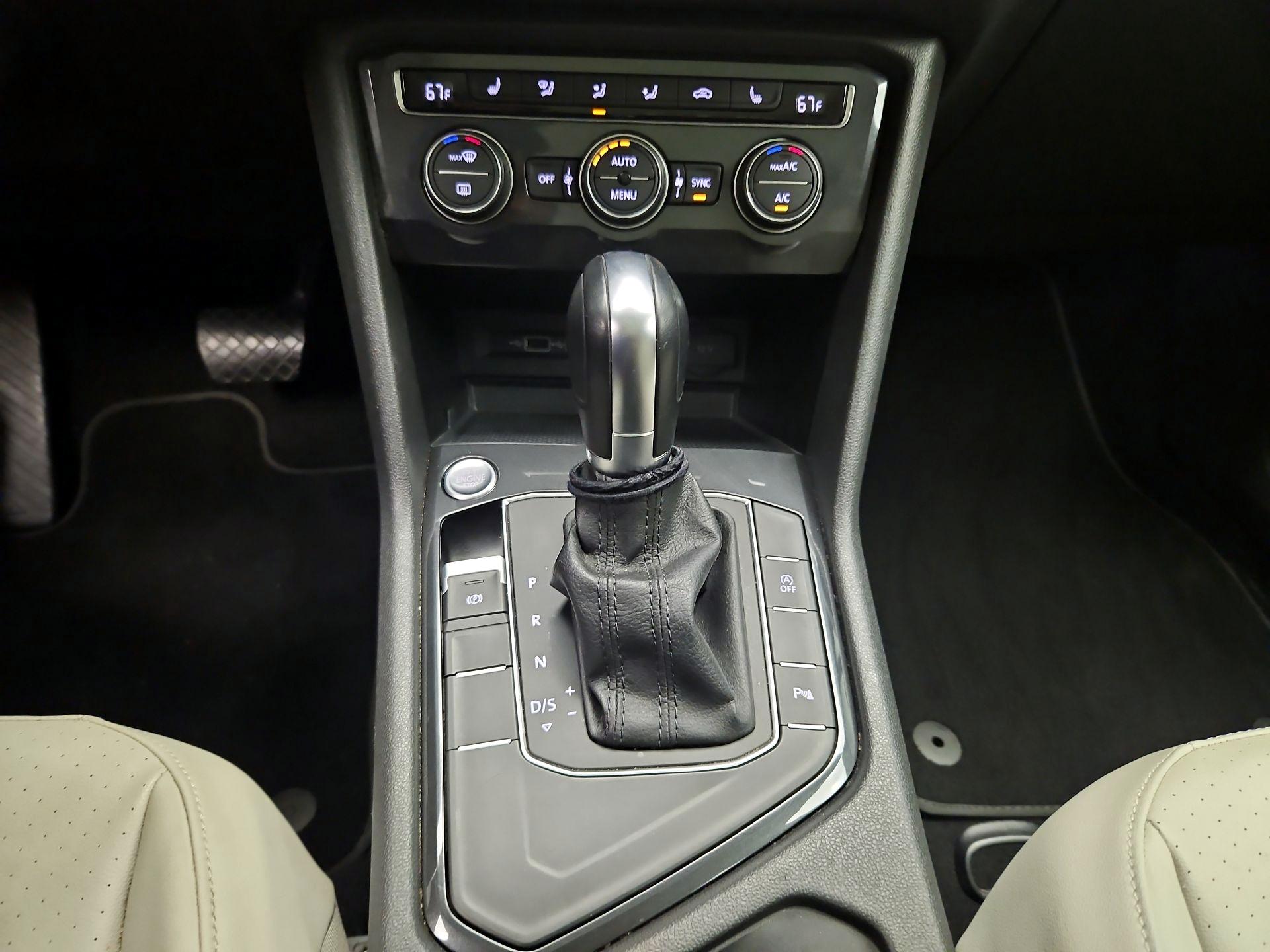 Thumbnail: 2019 Volkswagen Tiguan - 16