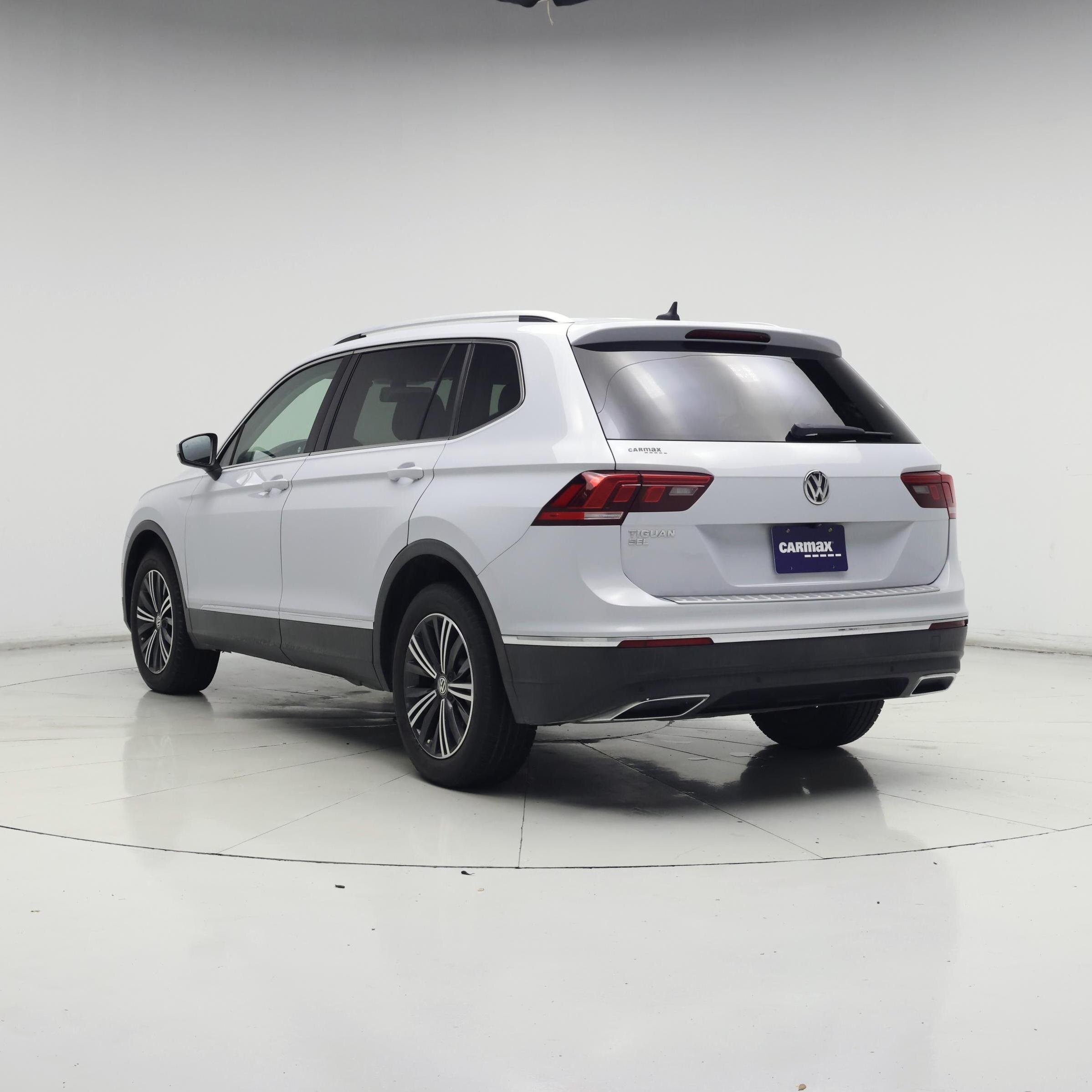 Thumbnail: 2019 Volkswagen Tiguan - 2