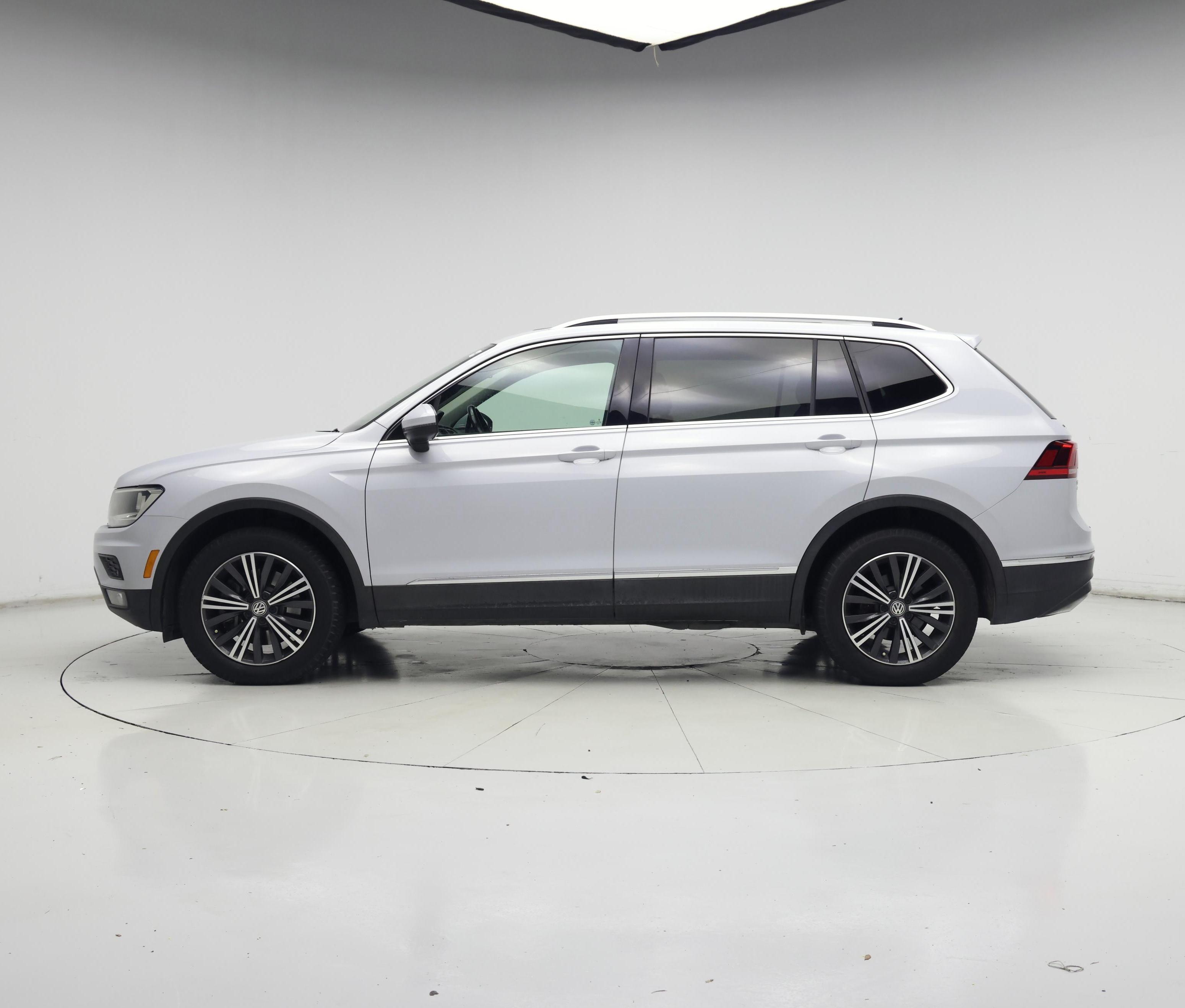 Thumbnail: 2019 Volkswagen Tiguan - 3