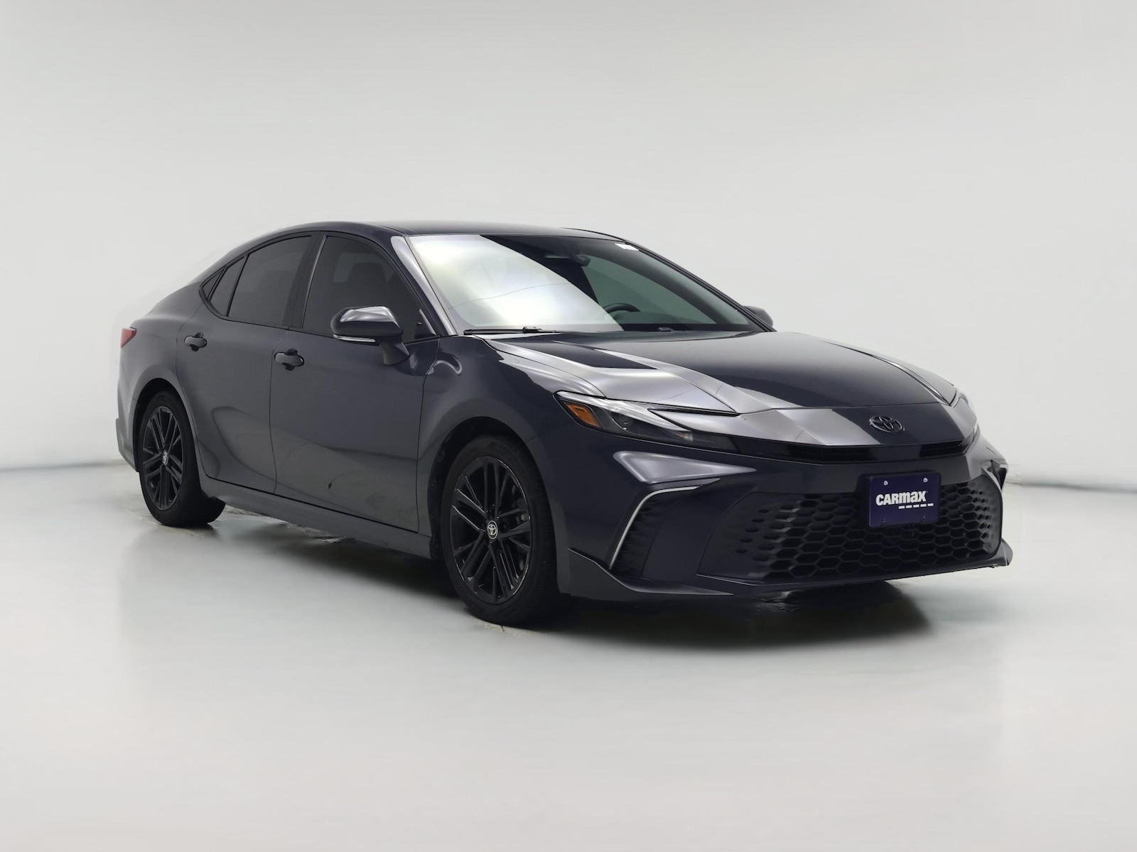 2025 Toyota Camry SE - Photo 1