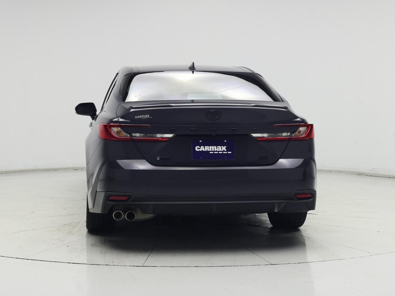 2025 Toyota Camry SE - Photo 7