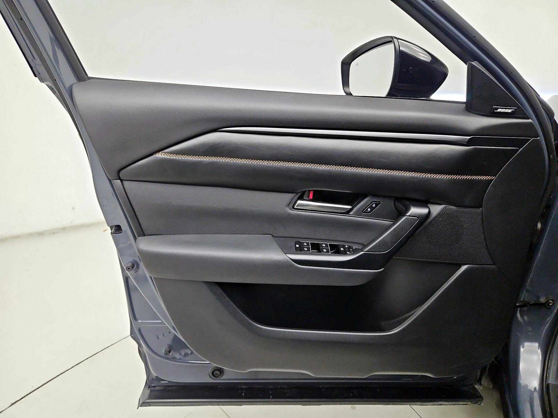 Thumbnail: 2025 Mazda CX-50 - 12