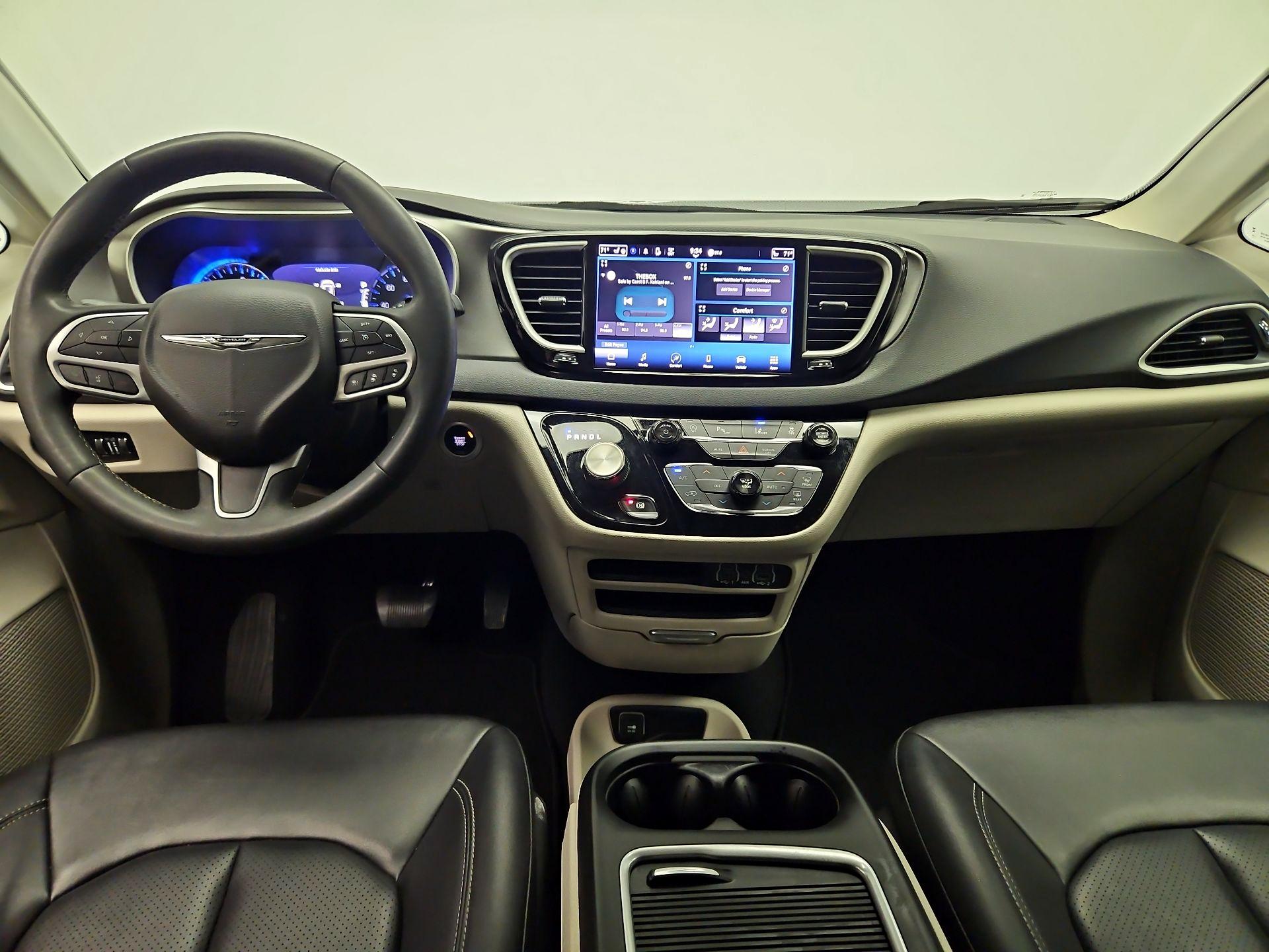 Thumbnail: 2024 Chrysler Pacifica - 9