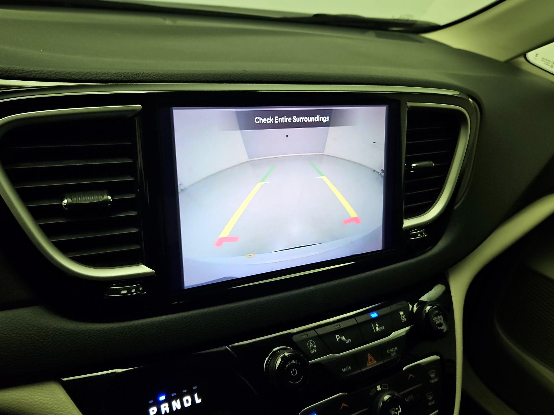 Thumbnail: 2024 Chrysler Pacifica - 14