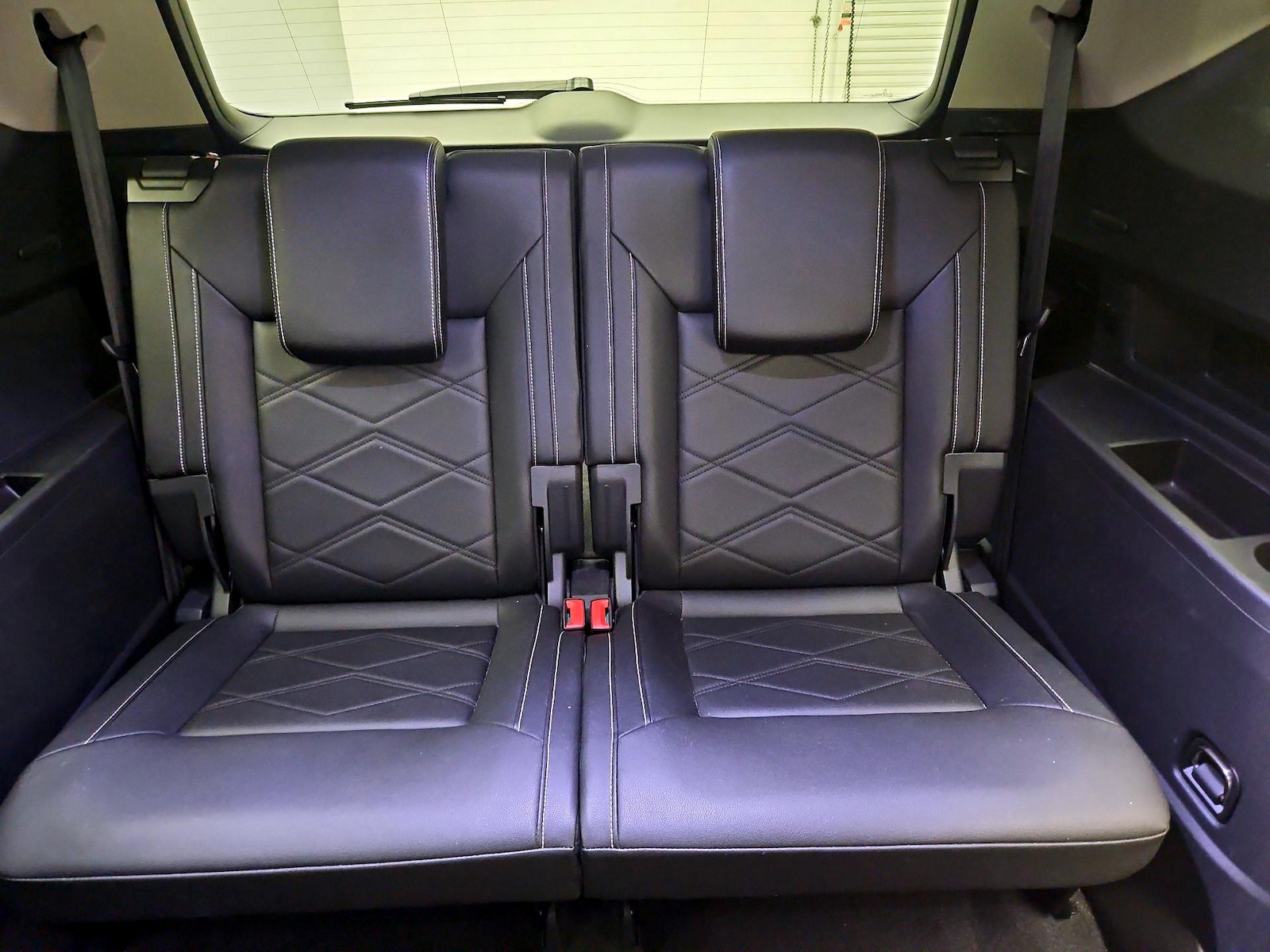 2025 Volkswagen Atlas SE w/Tech - Photo 12
