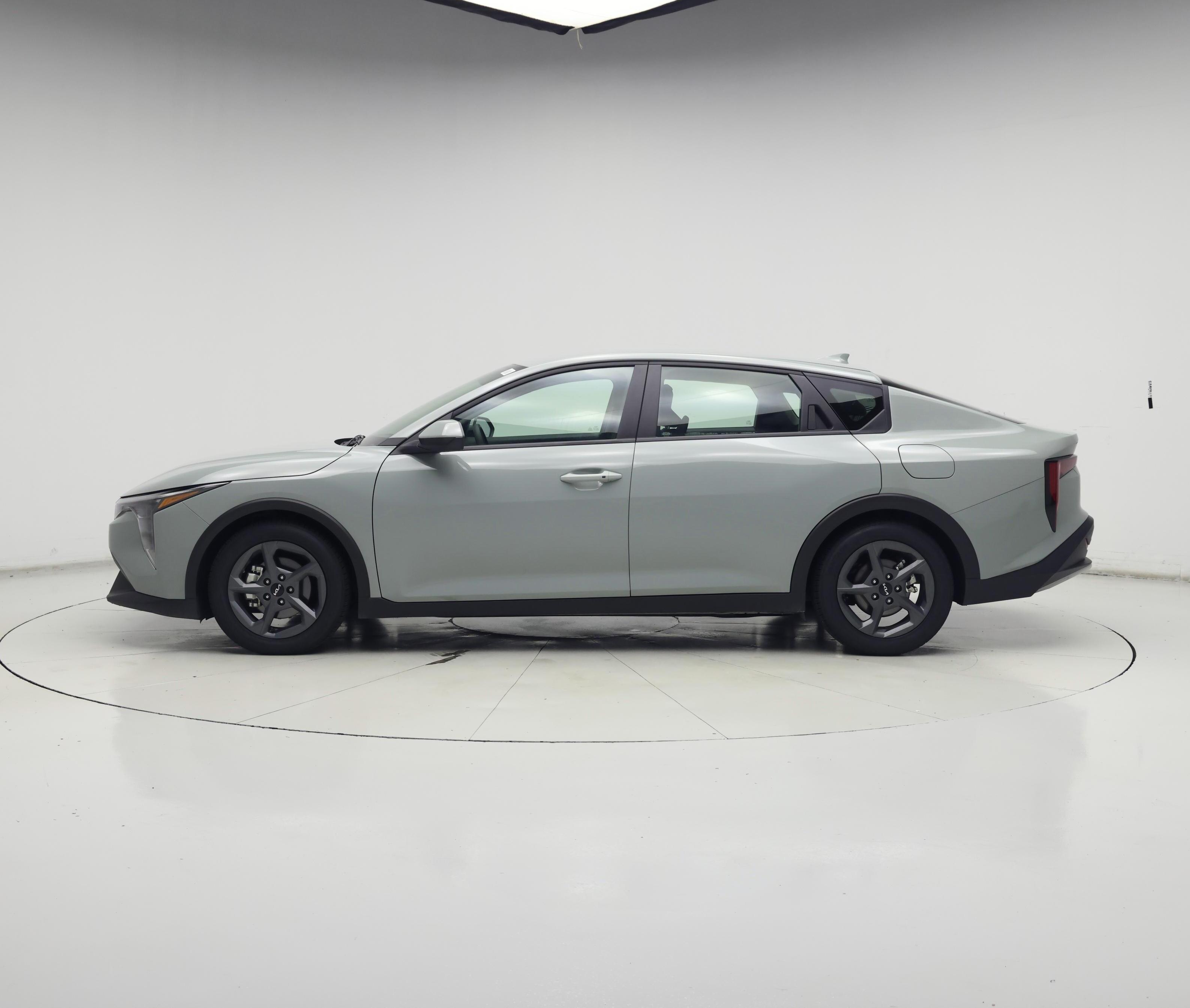 Thumbnail: 2025 Kia K4 - 3