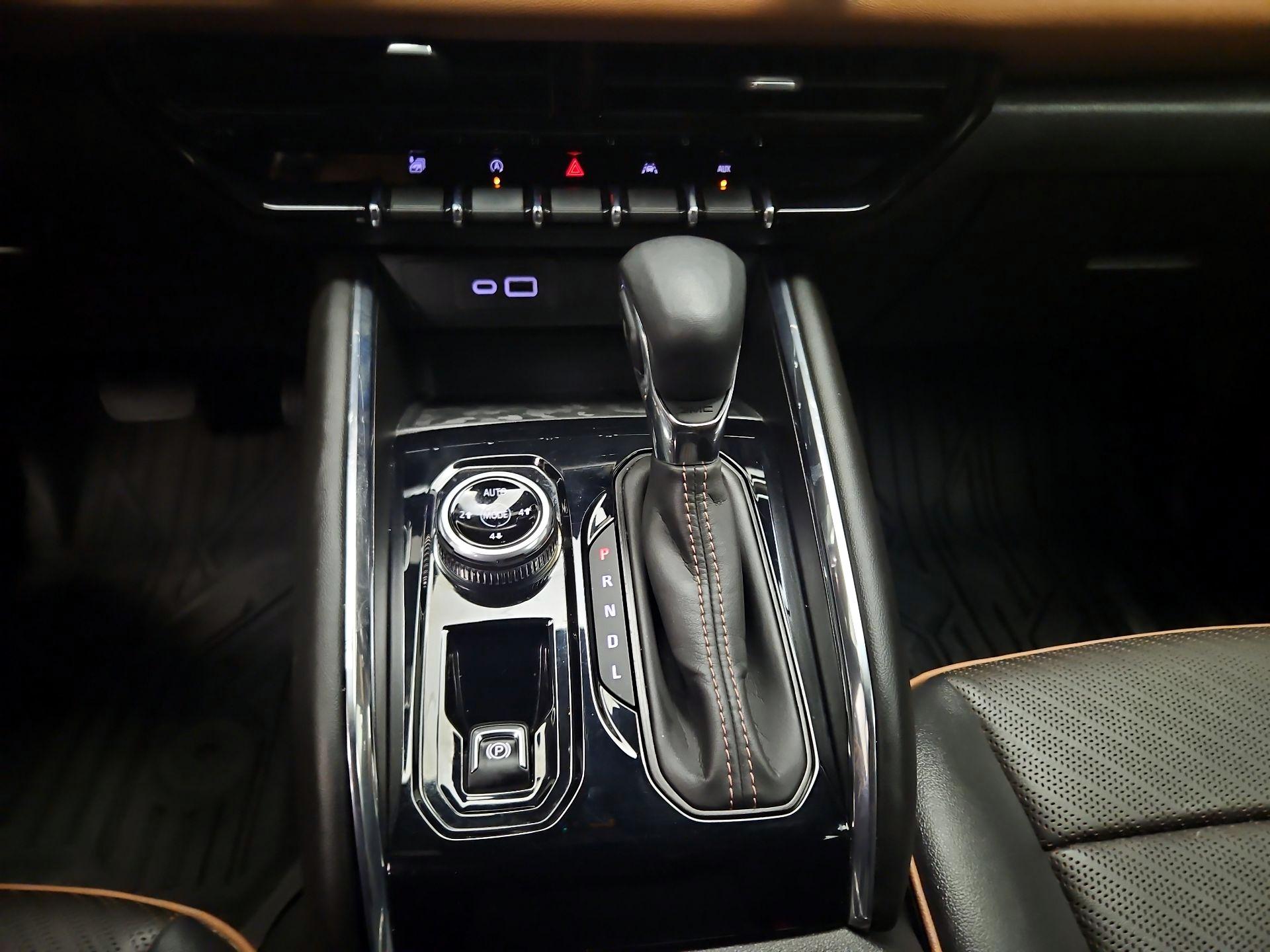 Thumbnail: 2024 GMC Canyon - 16