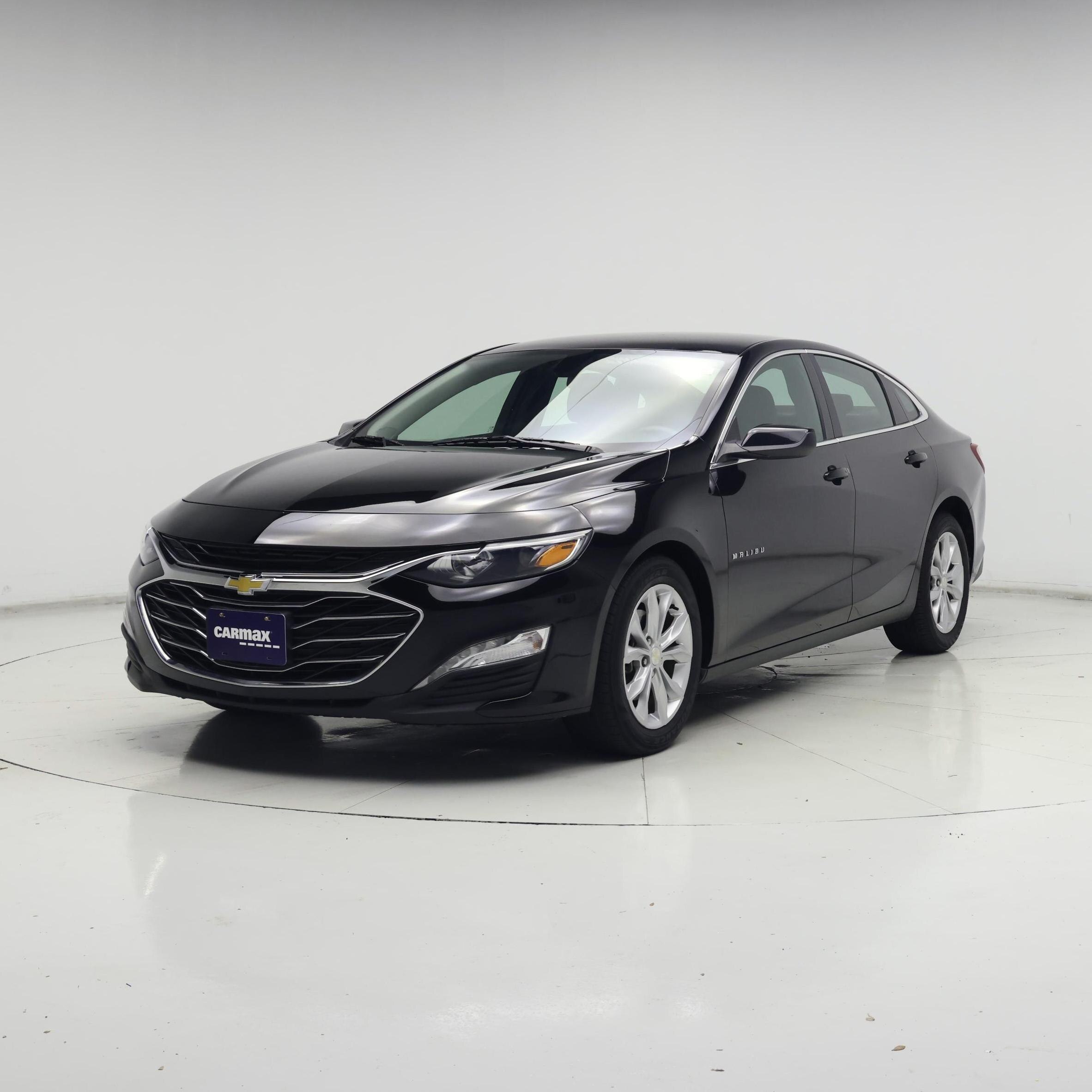 Thumbnail: 2022 Chevrolet Malibu - 4