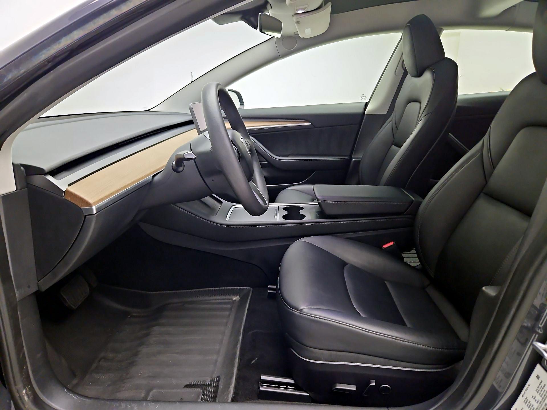 Thumbnail: 2023 Tesla Model 3 - 11