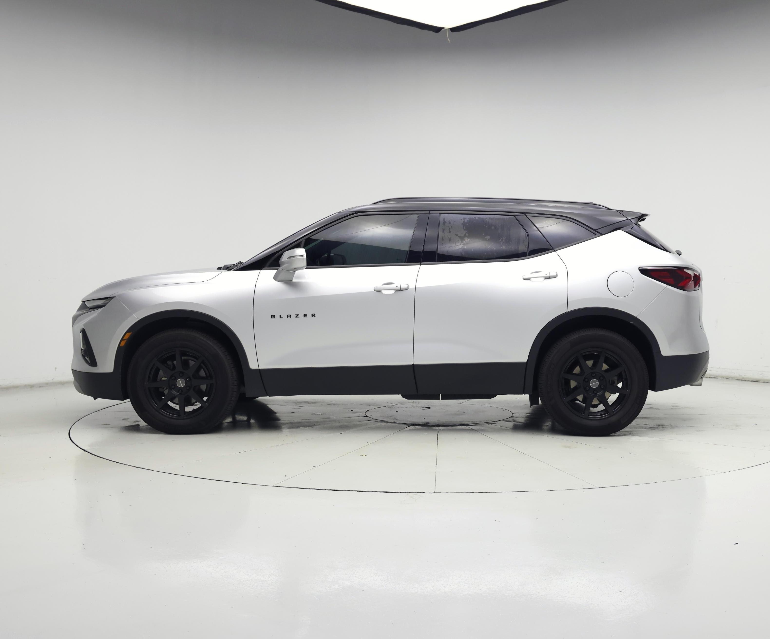 Thumbnail: 2019 Chevrolet Blazer - 3