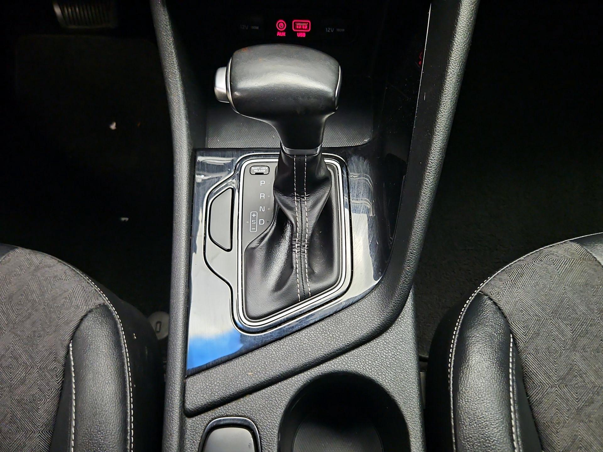 Thumbnail: 2019 Kia Niro - 18