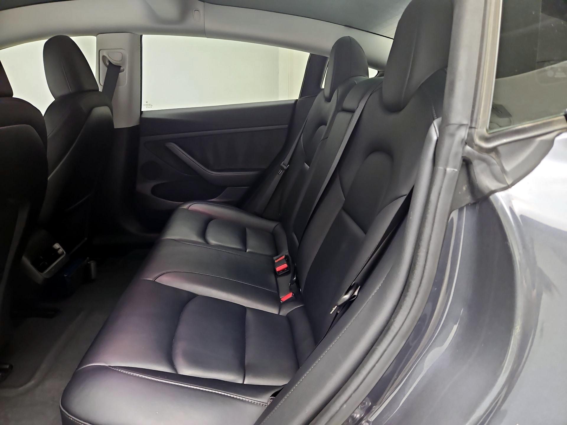 Thumbnail: 2023 Tesla Model 3 - 19