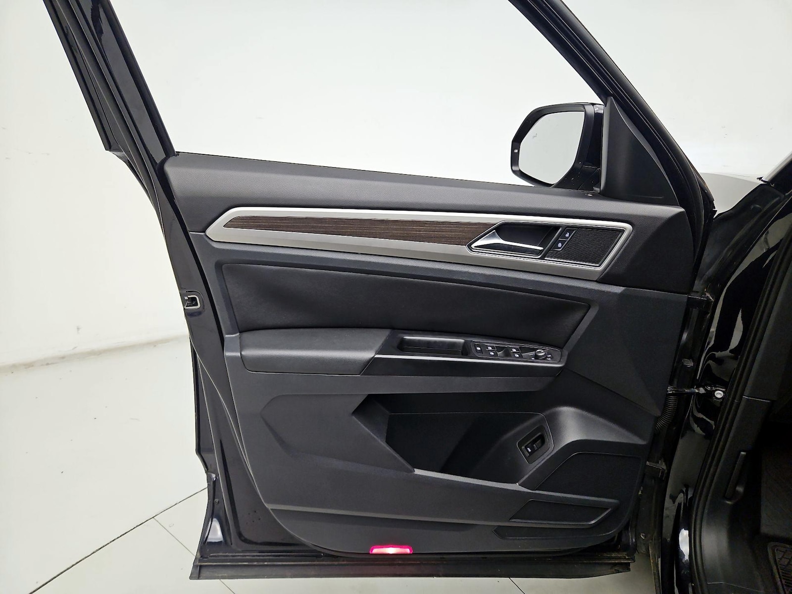 2019 Volkswagen Atlas SE w/Tech - Photo 13