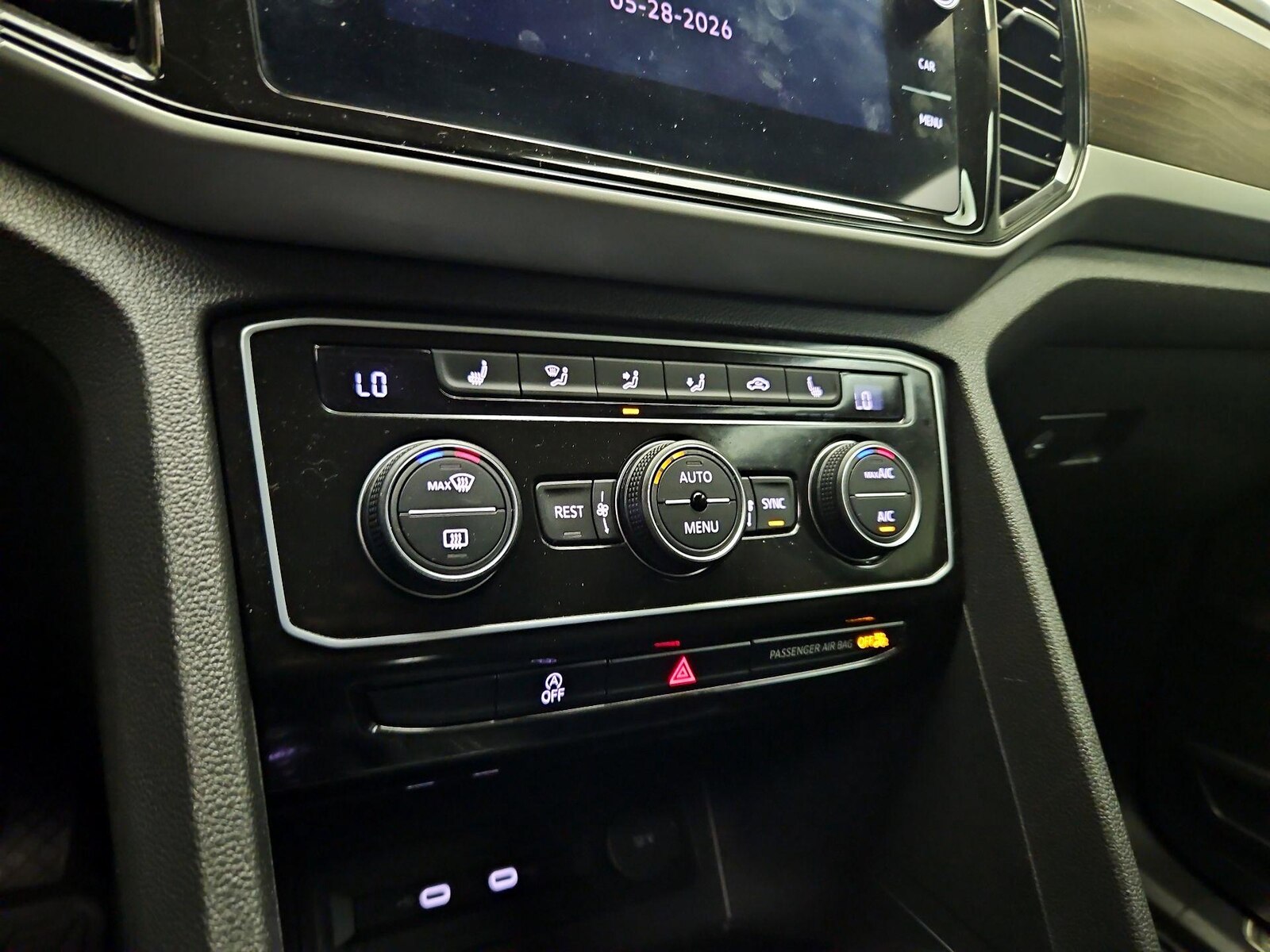 2019 Volkswagen Atlas SE w/Tech - Photo 16