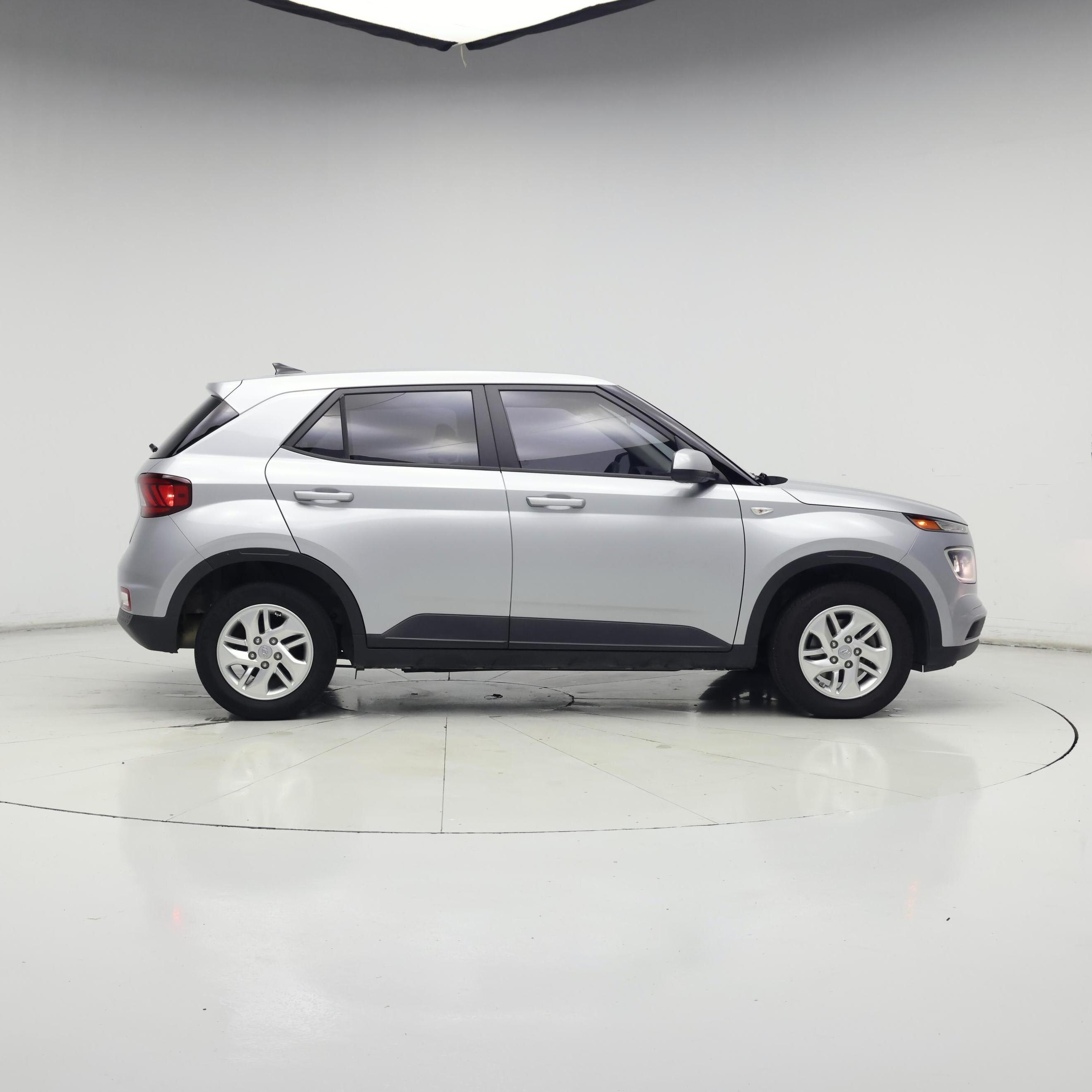 Thumbnail: 2021 Hyundai Venue - 7