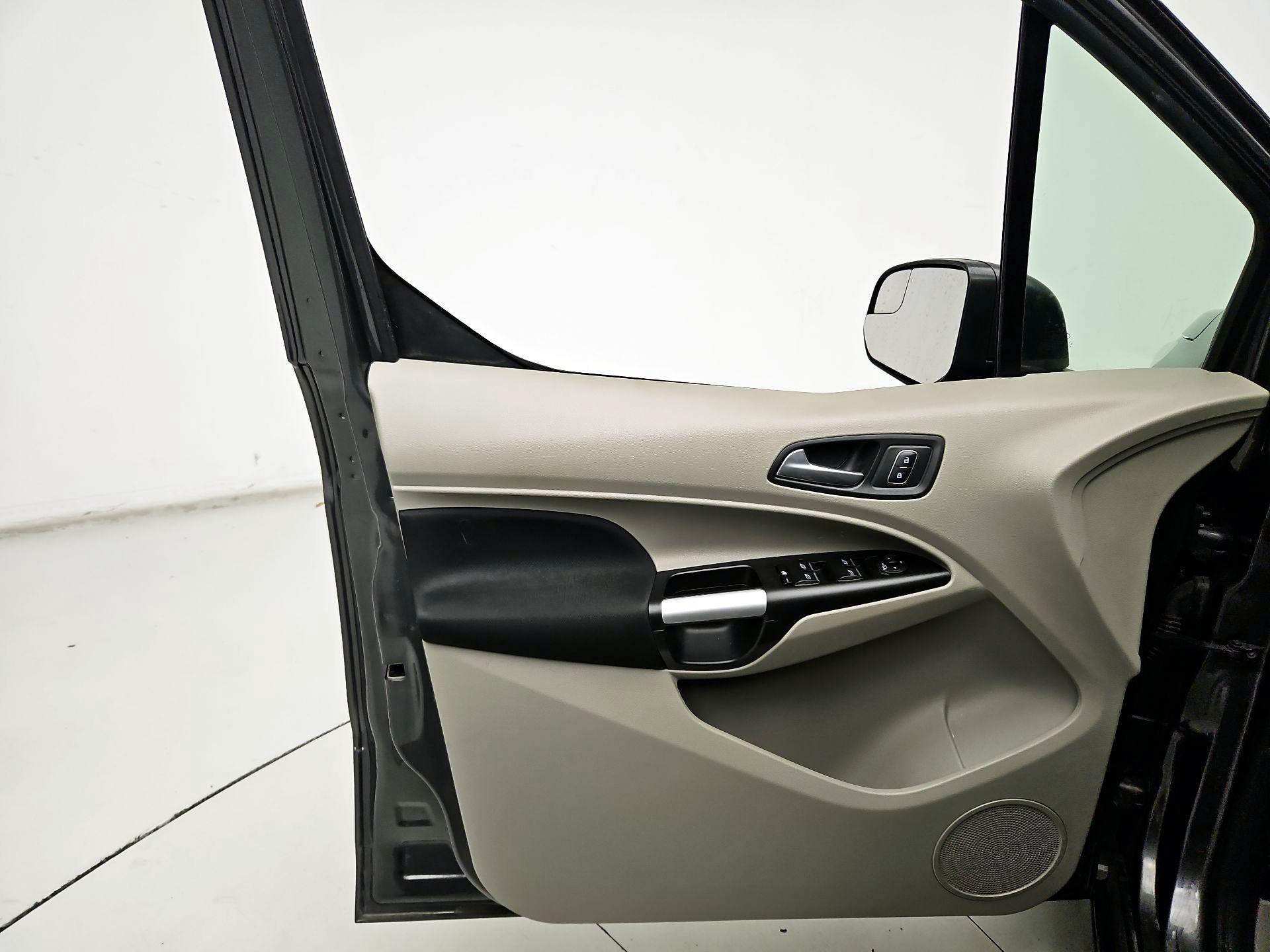 Thumbnail: 2019 Ford Transit Series - 12