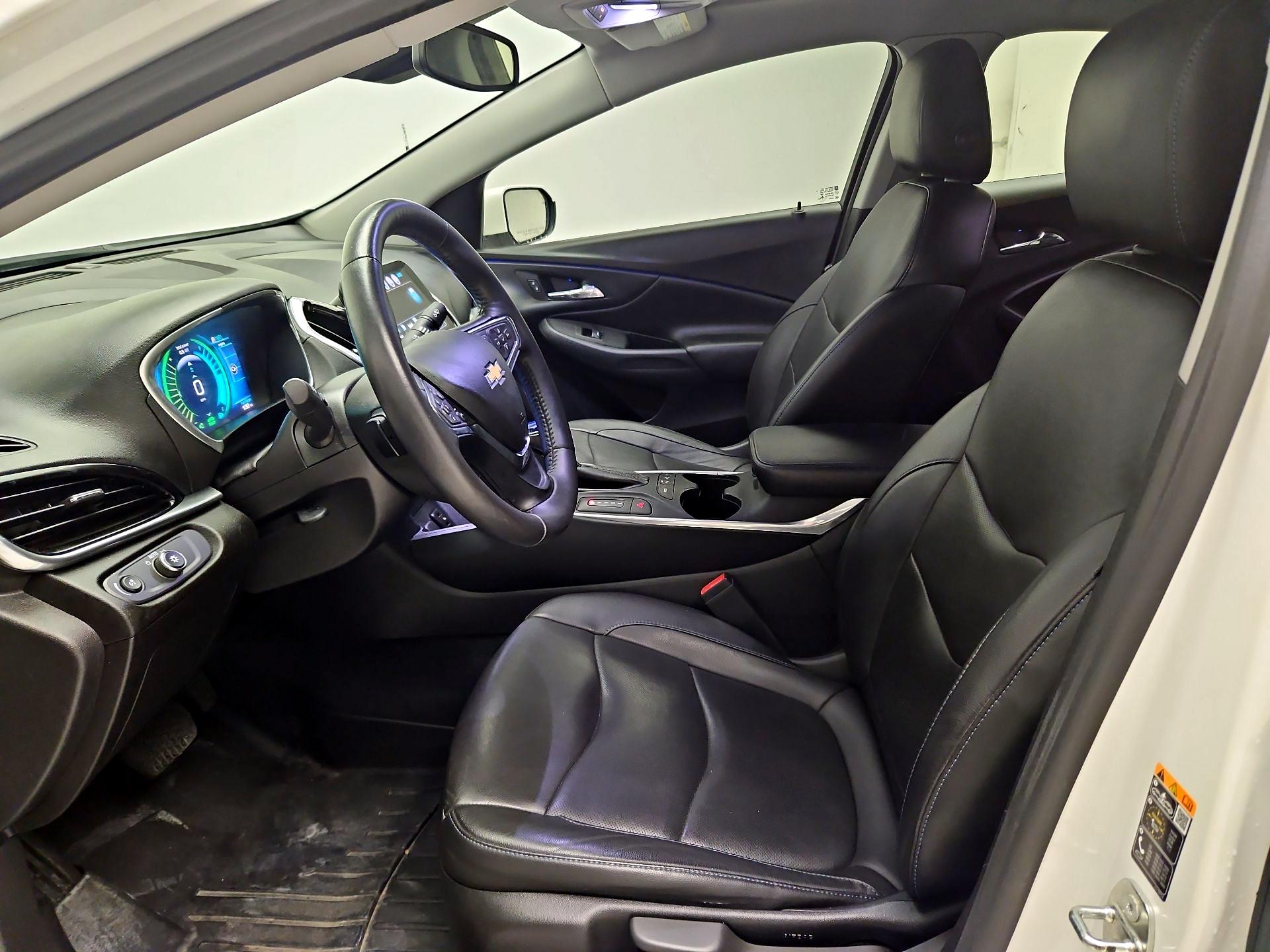 Thumbnail: 2017 Chevrolet Volt - 11