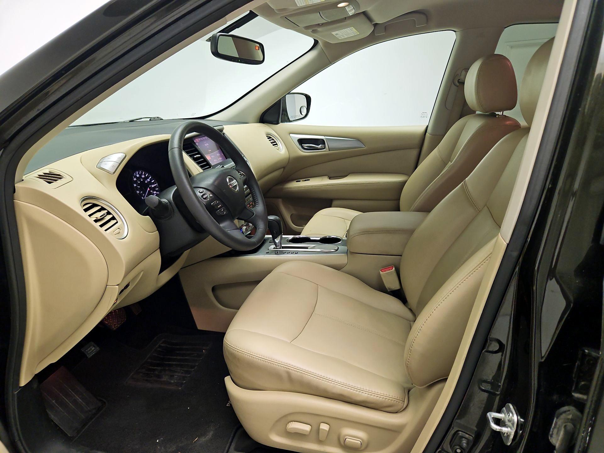 Thumbnail: 2017 Nissan Pathfinder - 11