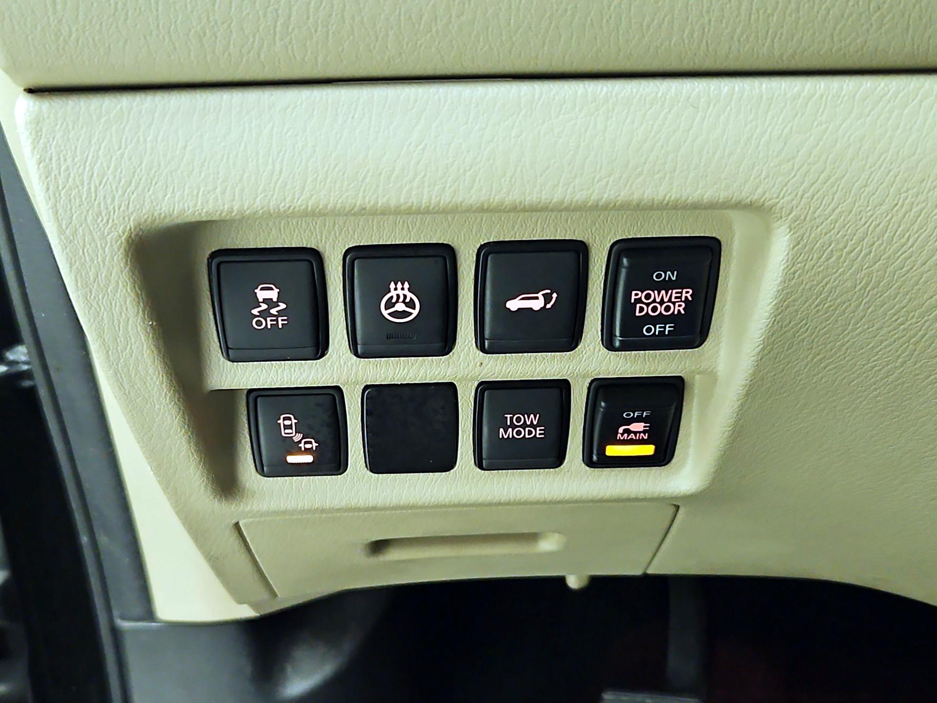Thumbnail: 2017 Nissan Pathfinder - 13
