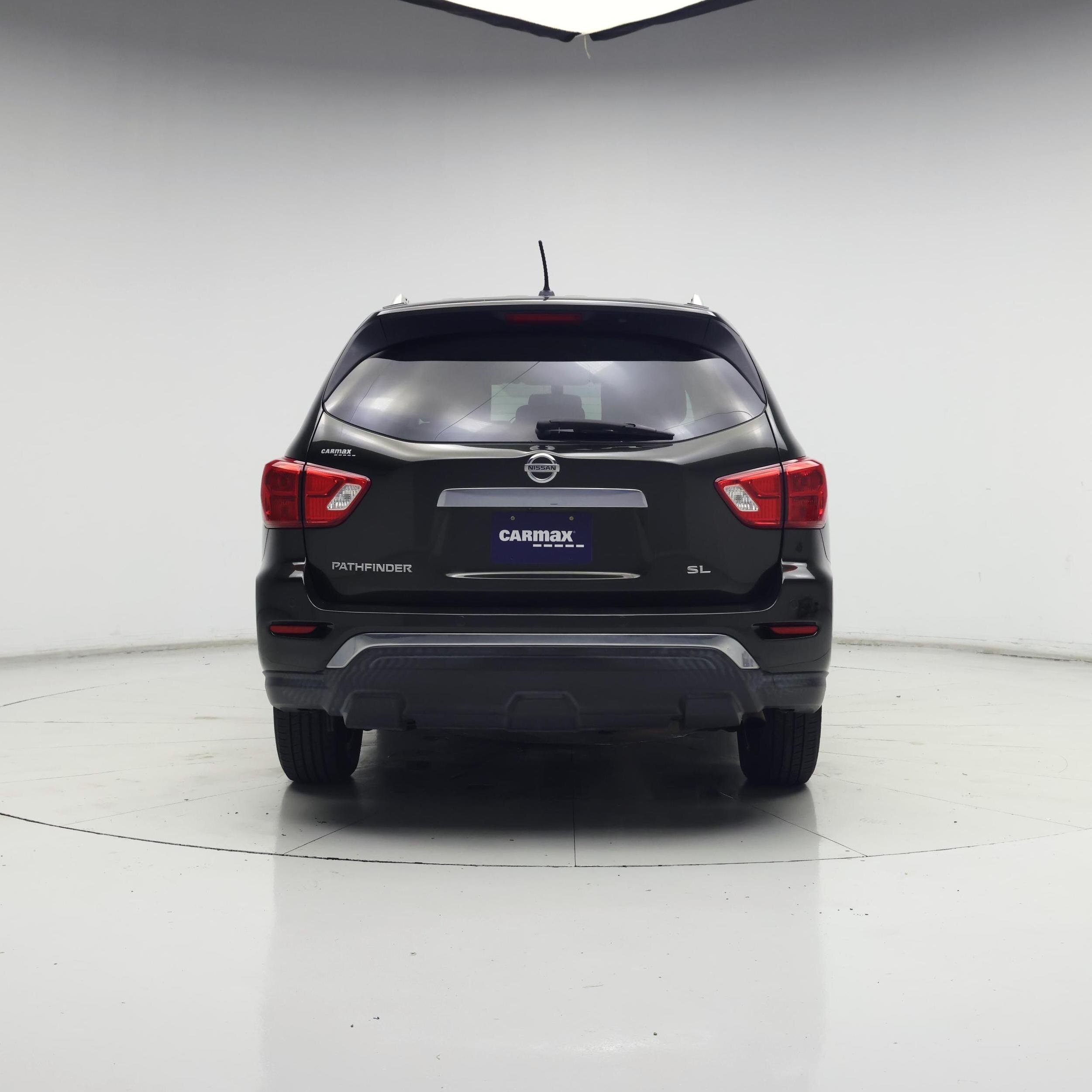 Thumbnail: 2017 Nissan Pathfinder - 6