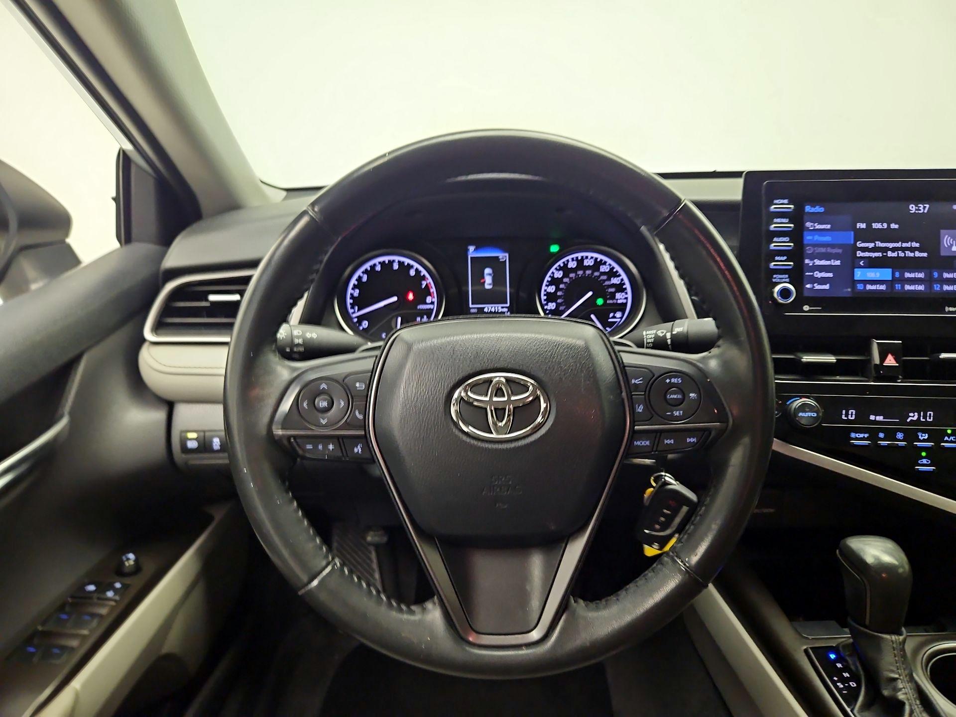 Thumbnail: 2023 Toyota Camry - 10
